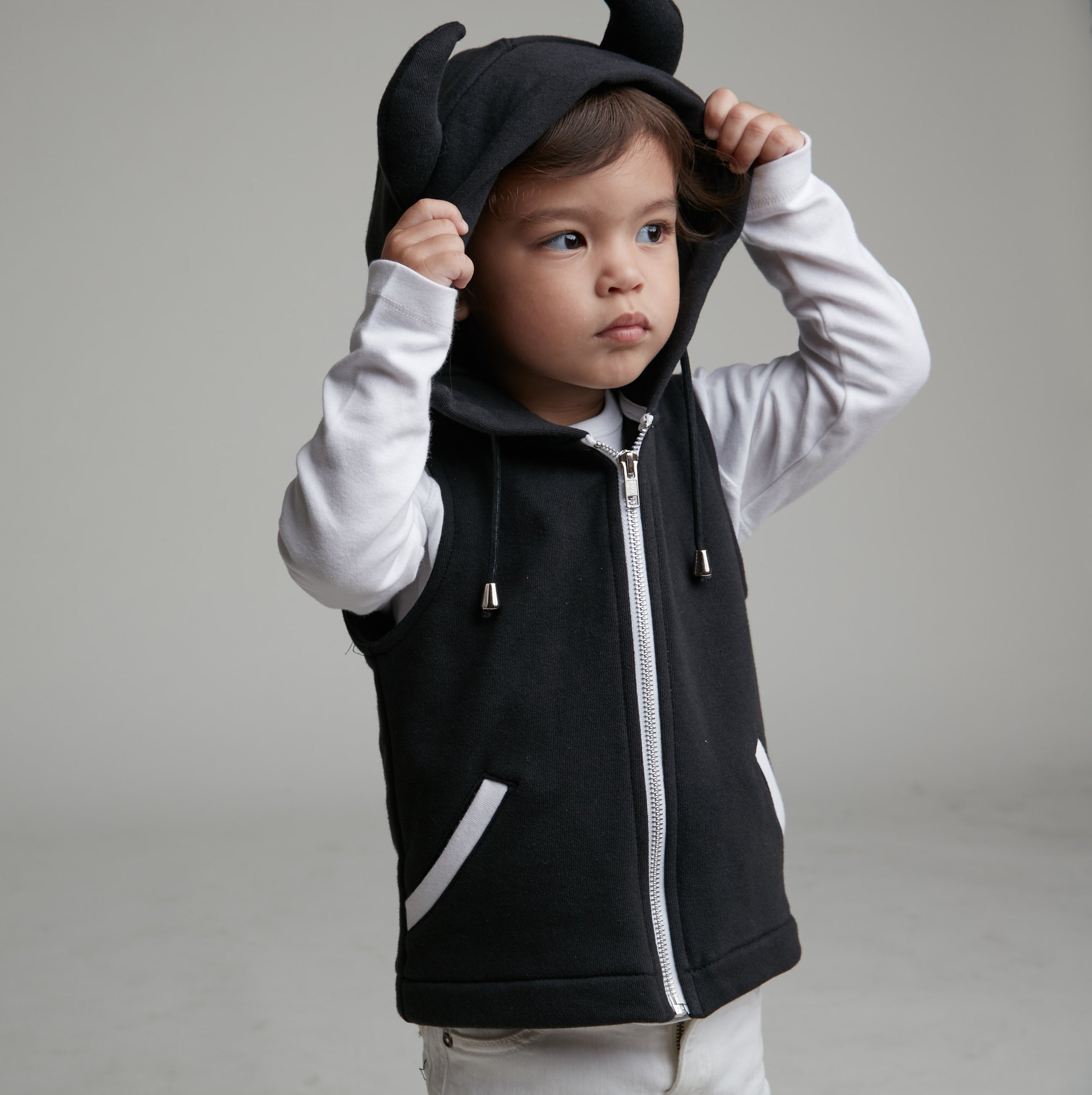 bbcモンスターフード付きベスト