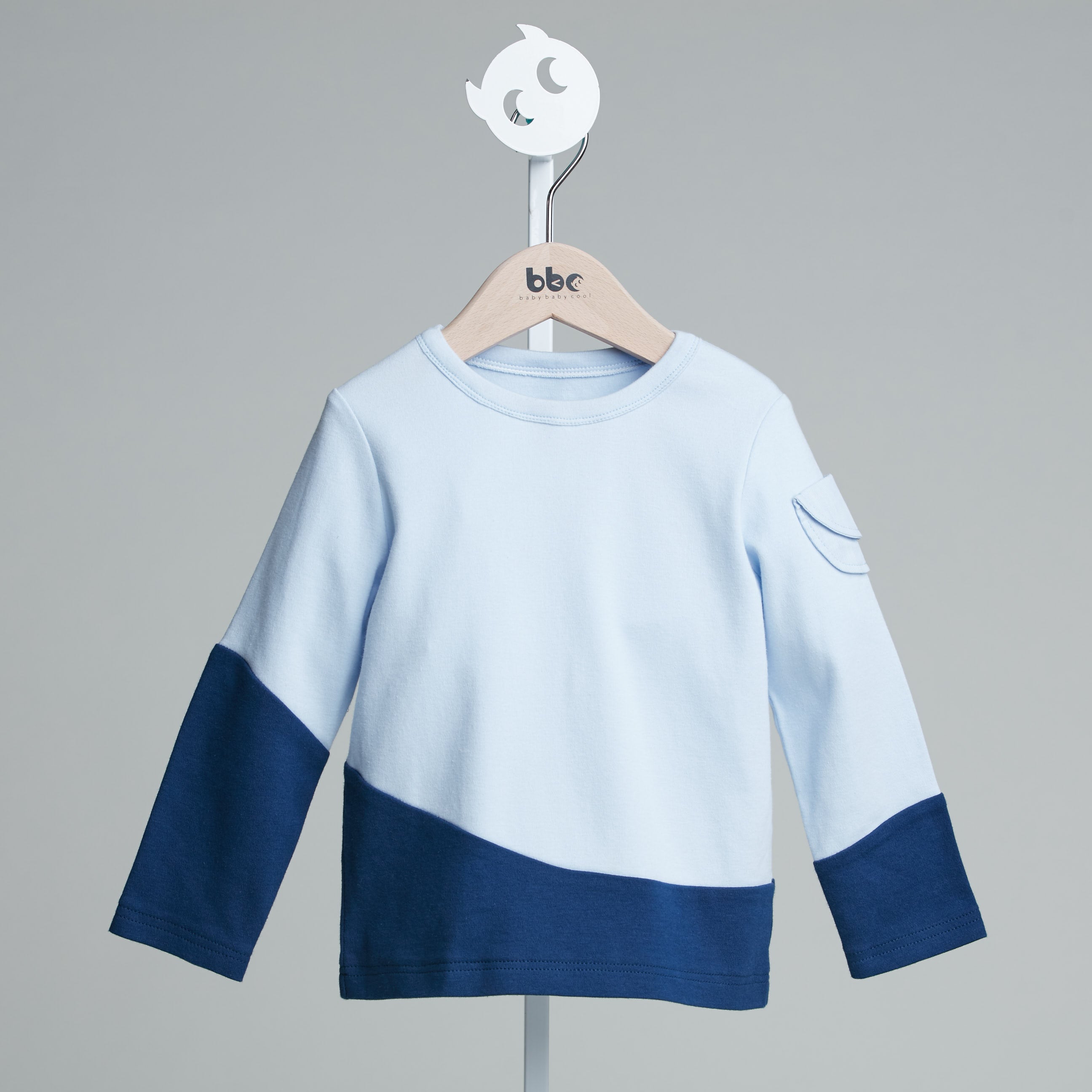 アーチトップス