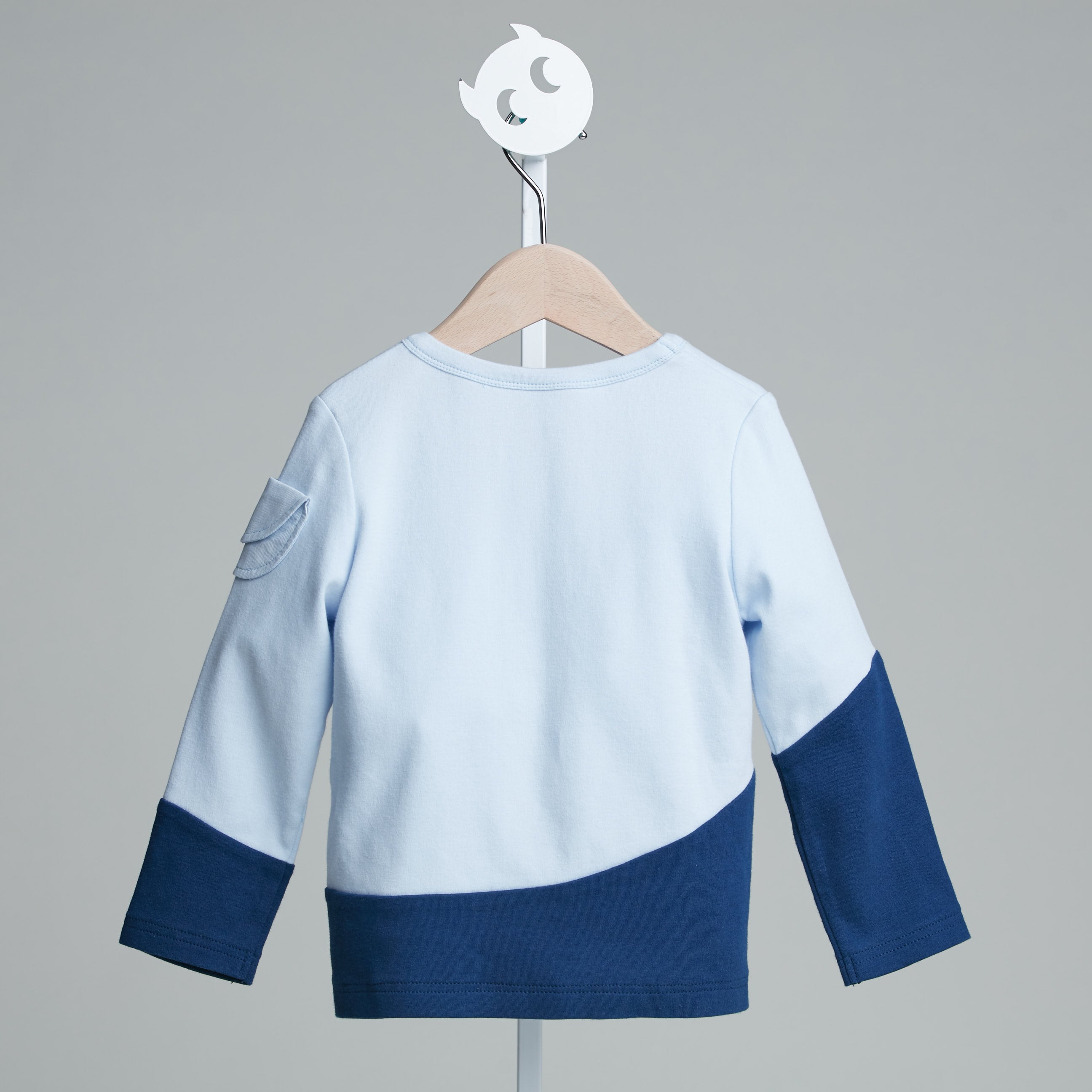 アーチトップス