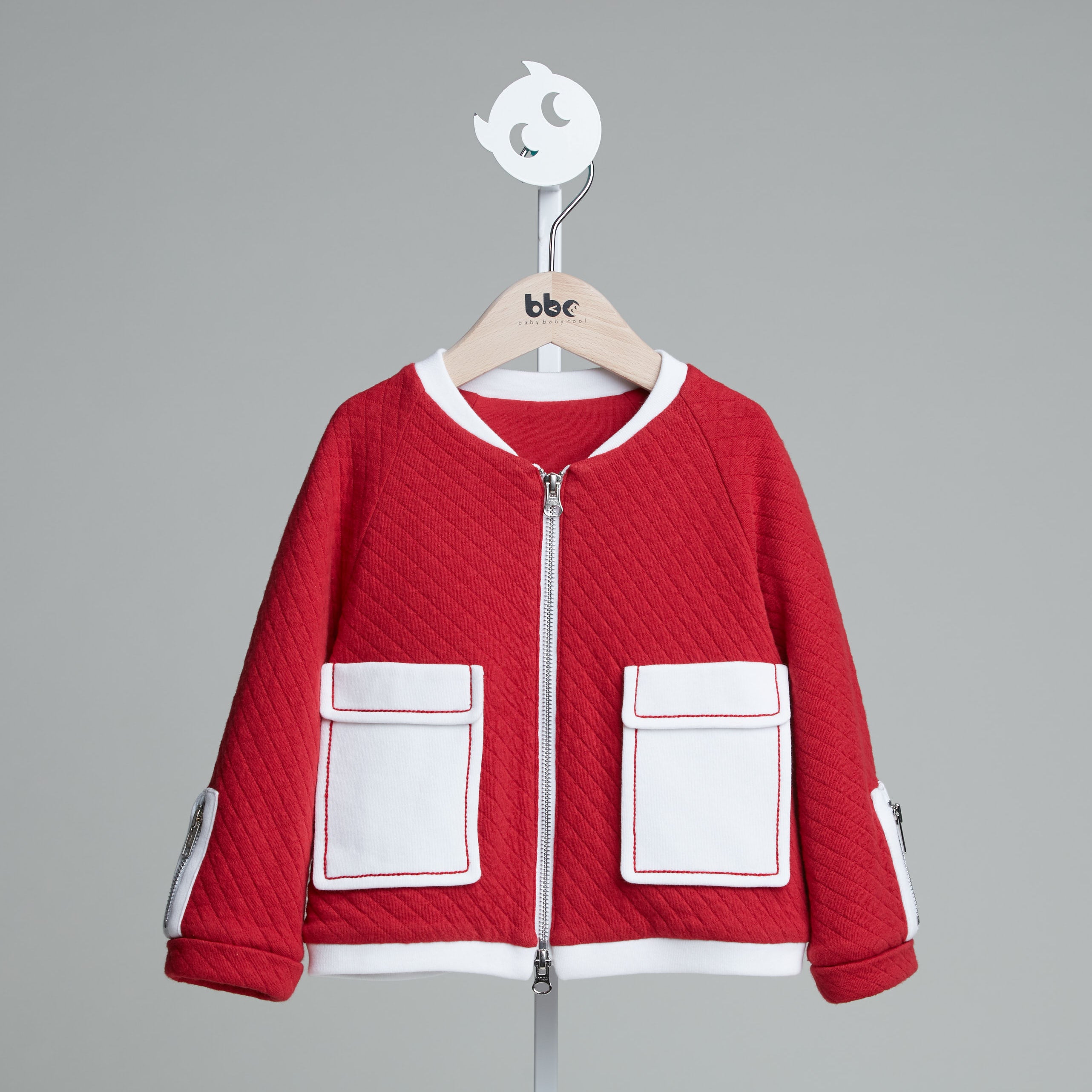 ウエストリボントップス