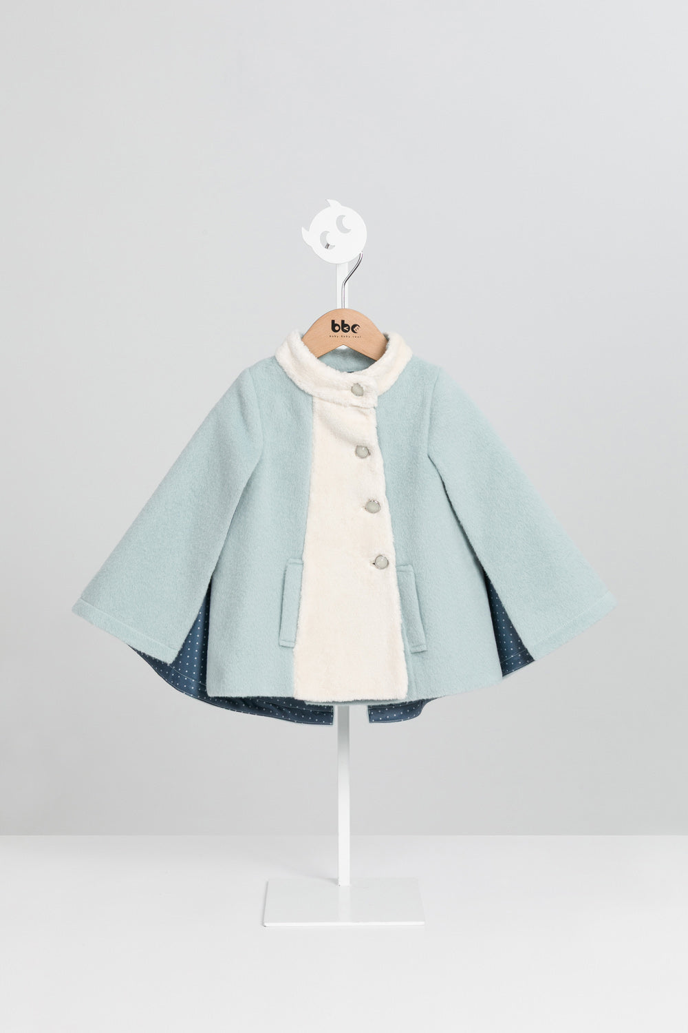 【予約商品】Luxuryコレクション:Snuggle ベビーケープコート