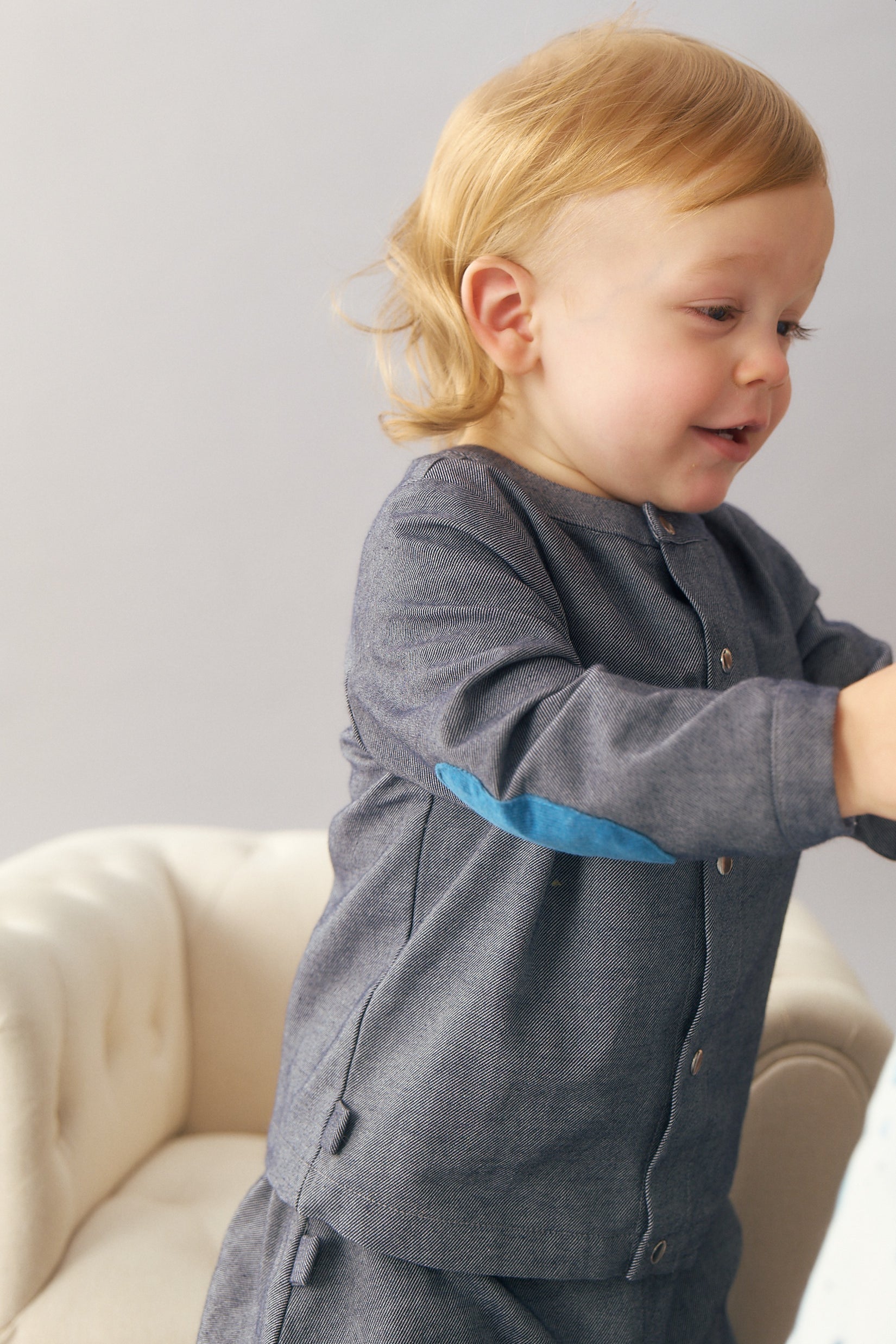 エルボーパッチデニムトップス