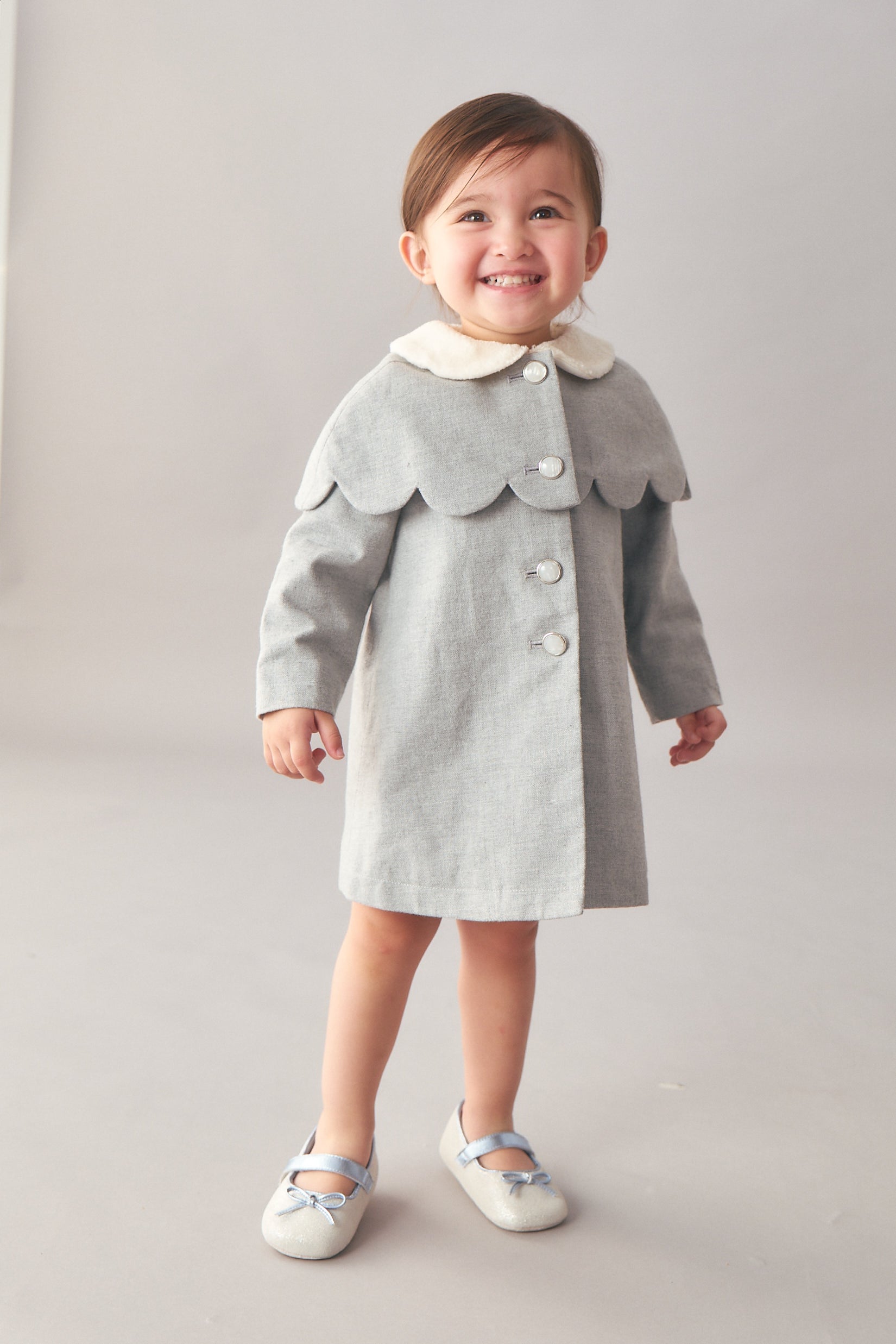 ケープ付きツーピースふわふわ雲コート