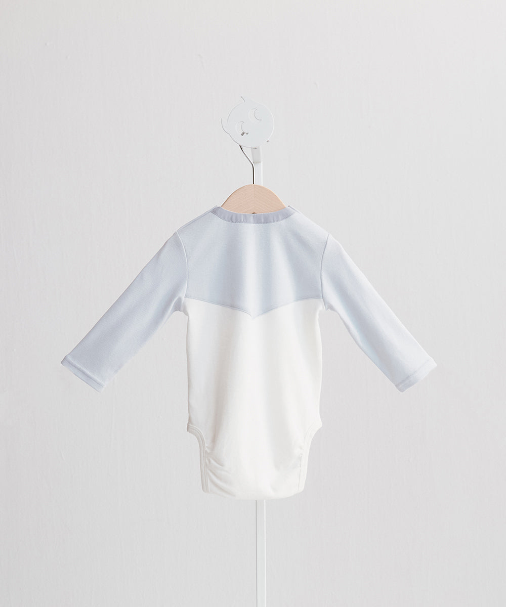 ツートンカラー蝶ネクタイロンパース