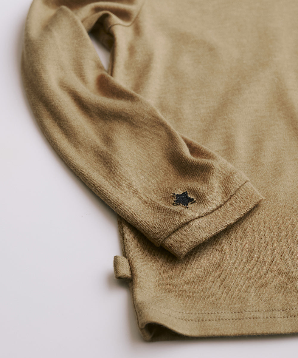 ハイネックプルオーバーTシャツ