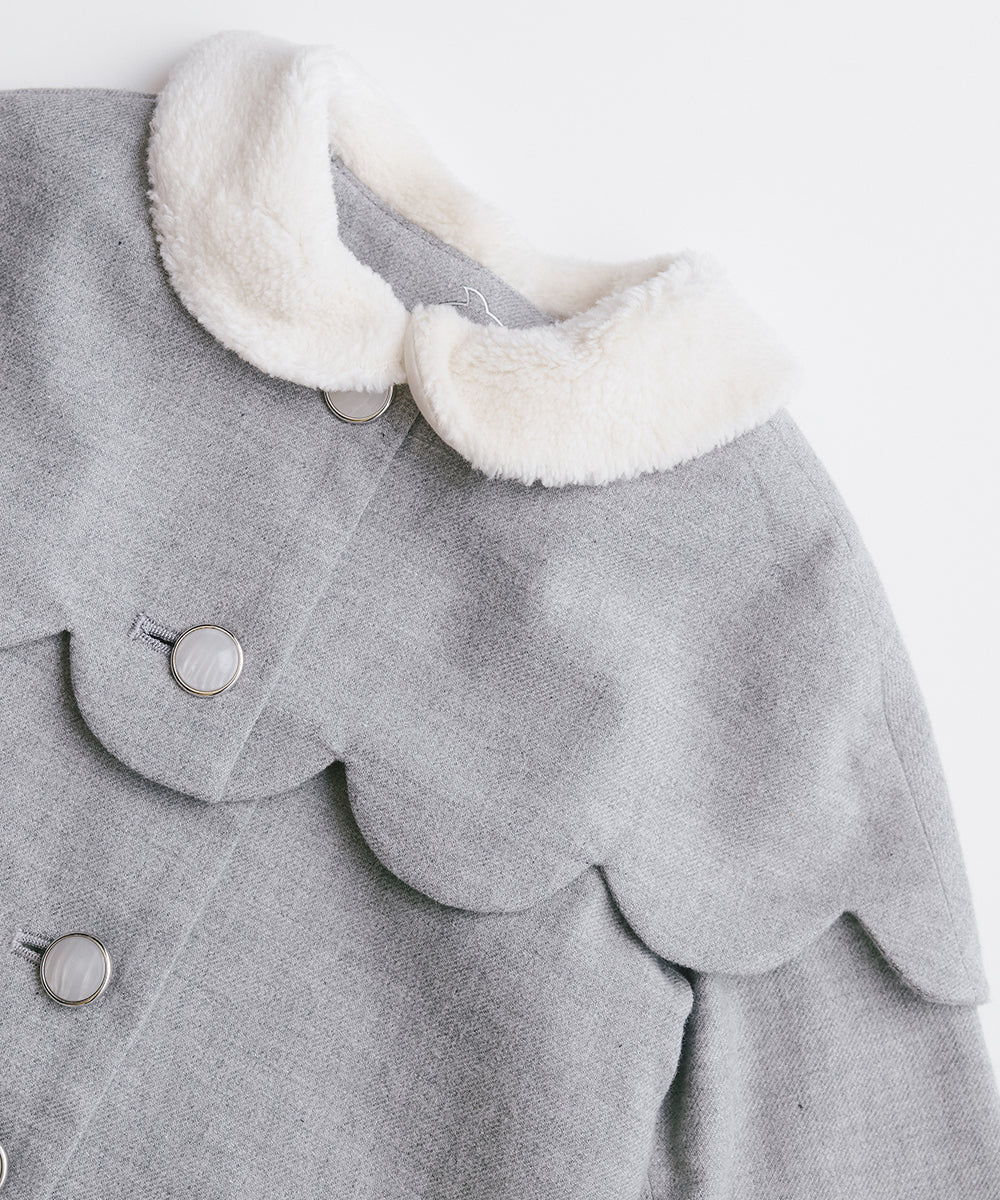 ケープ付きツーピースふわふわ雲コート