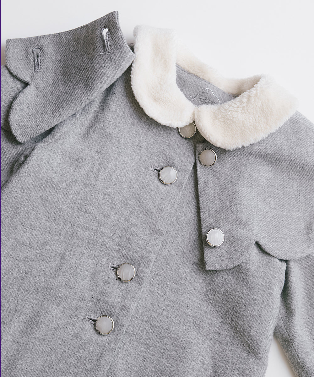ケープ付きツーピースふわふわ雲コート