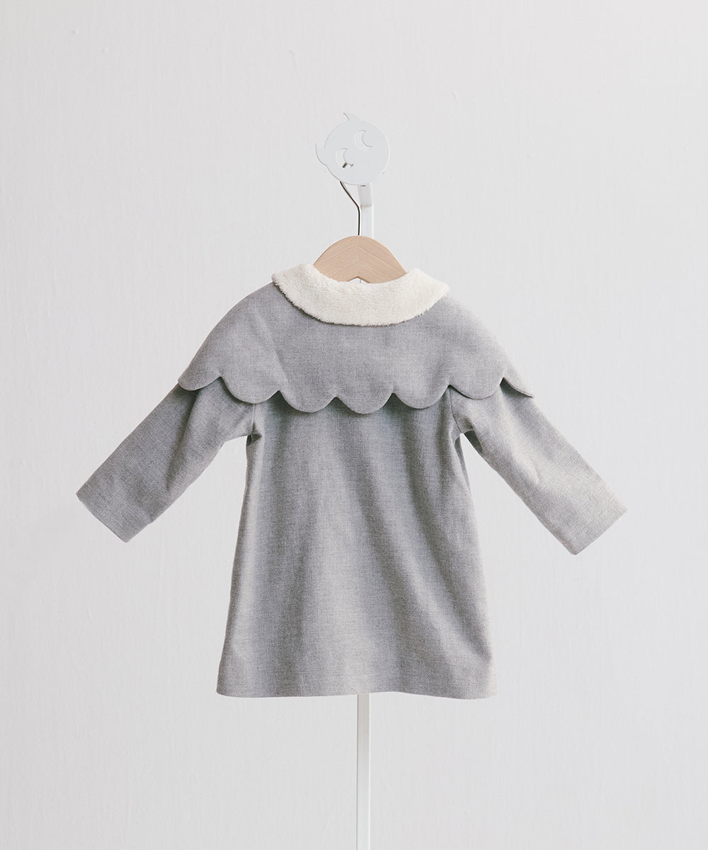 ケープ付きツーピースふわふわ雲コート