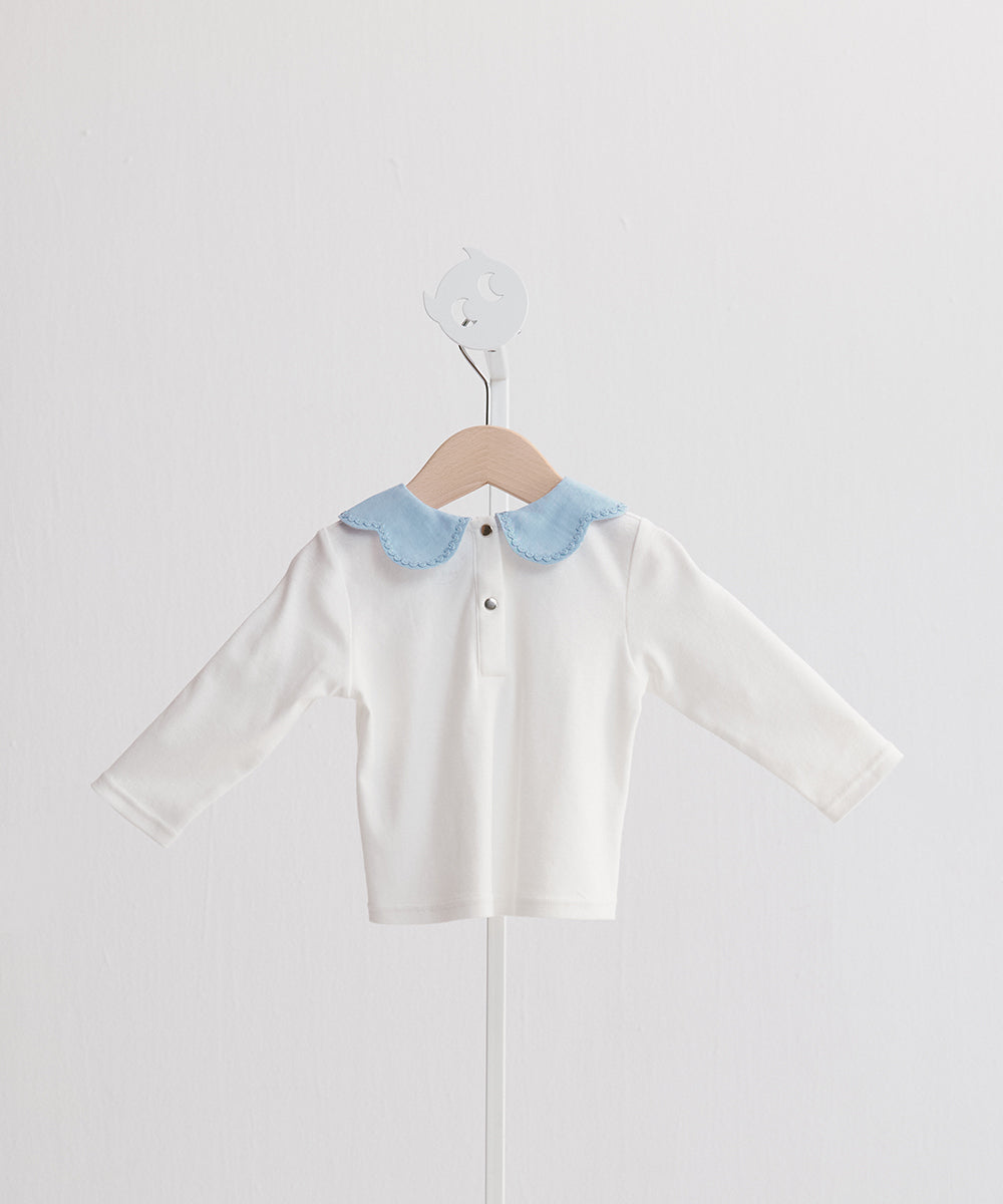 花びら襟トップス