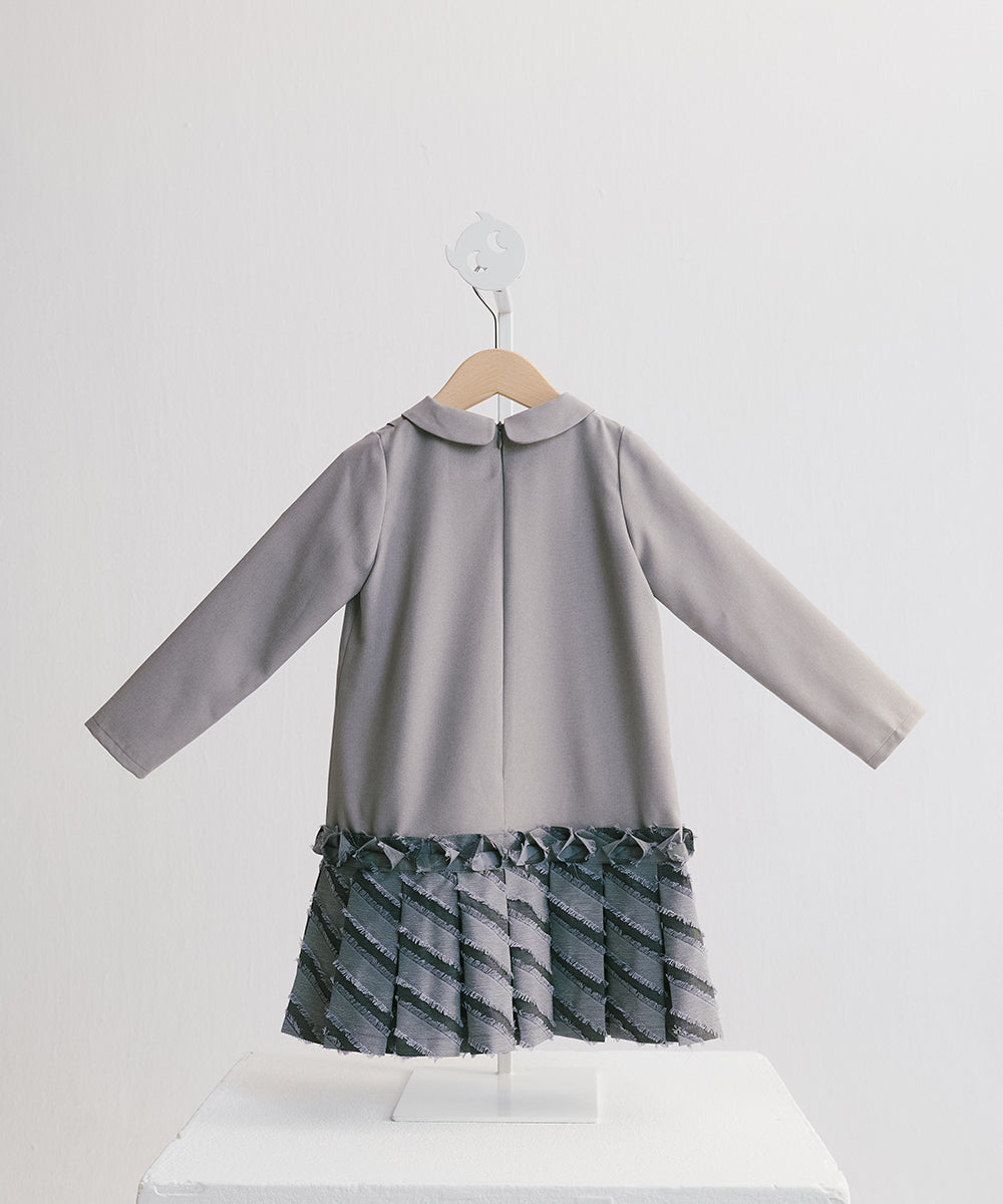 【予約商品】ベラのエレガントプリーツスカートワンピース