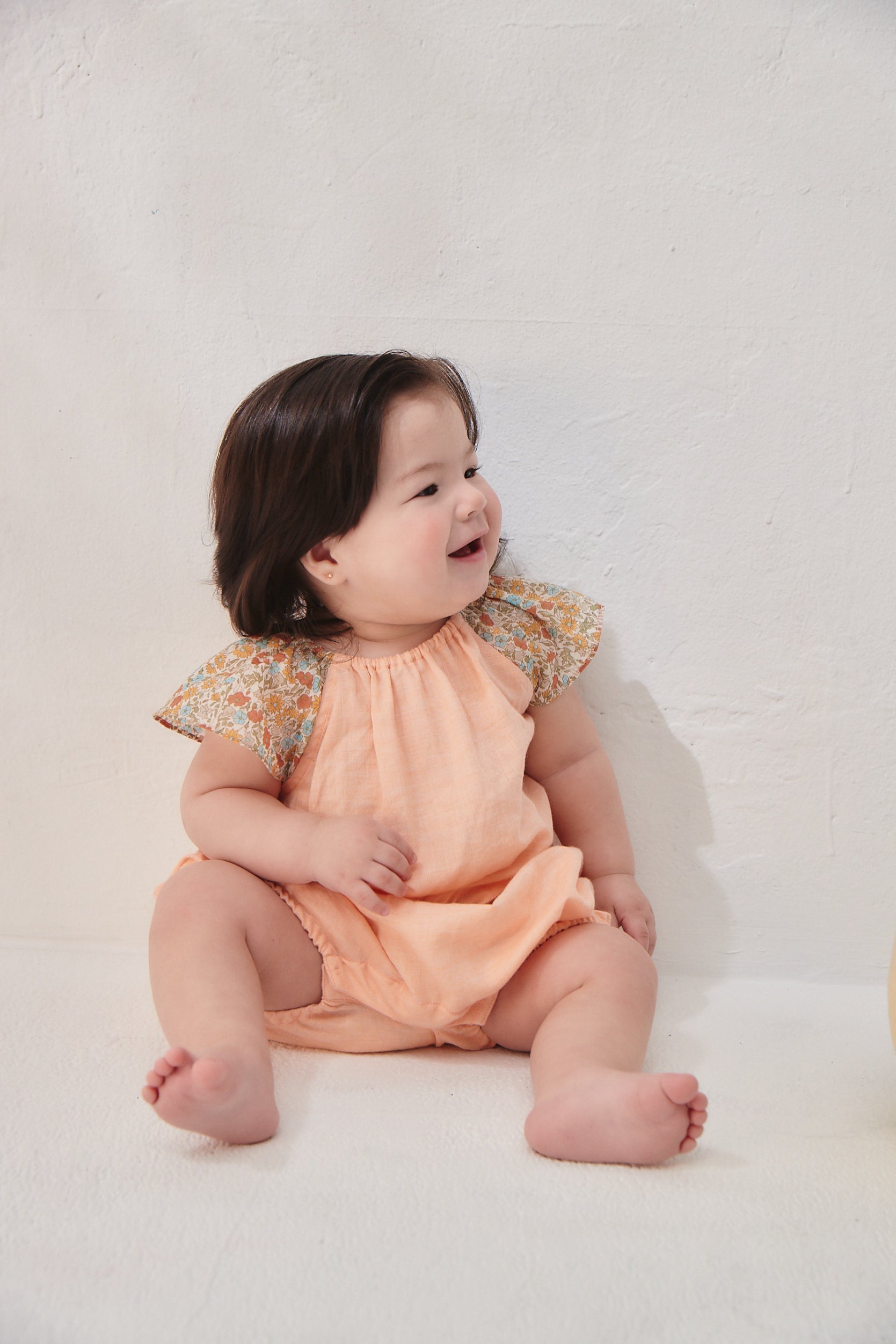 Main コレクション: Floral フローラル切替えロンパース