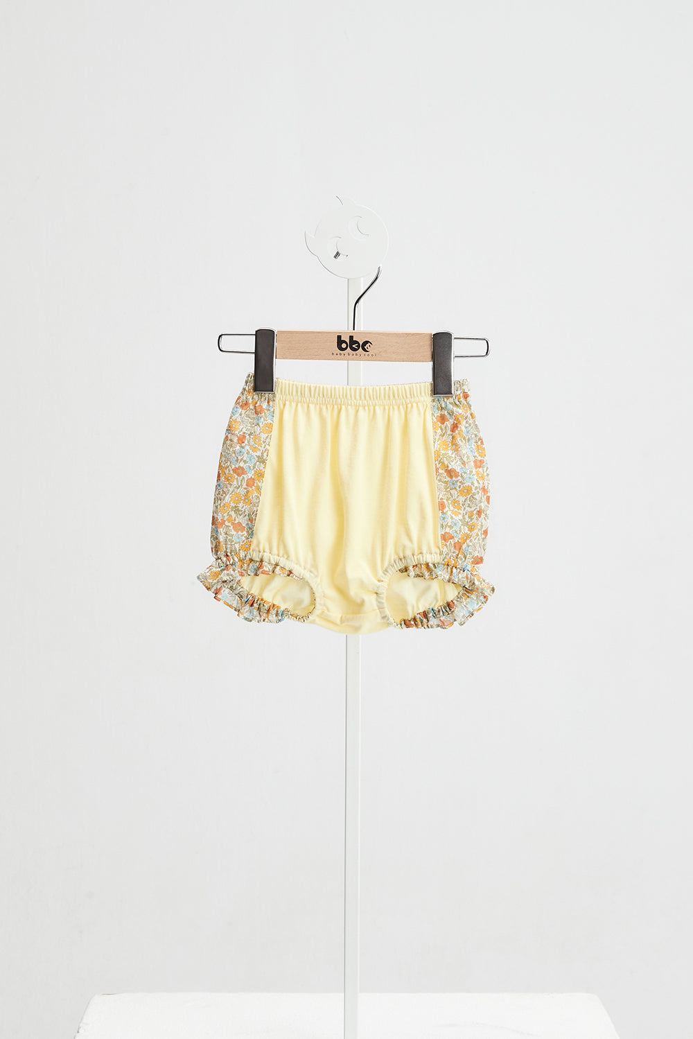 Main コレクション:Floral - フローラルフレンチ風花柄切替えフリルブルマ