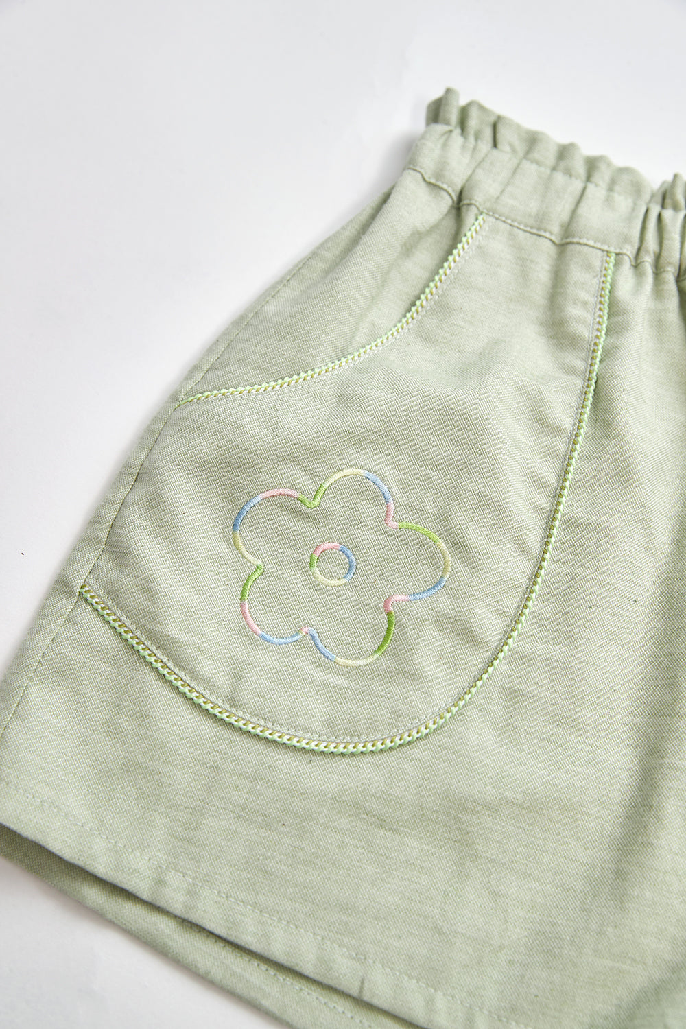 Main コレクション: Floral - フローラル花柄刺繍ショートパンツ