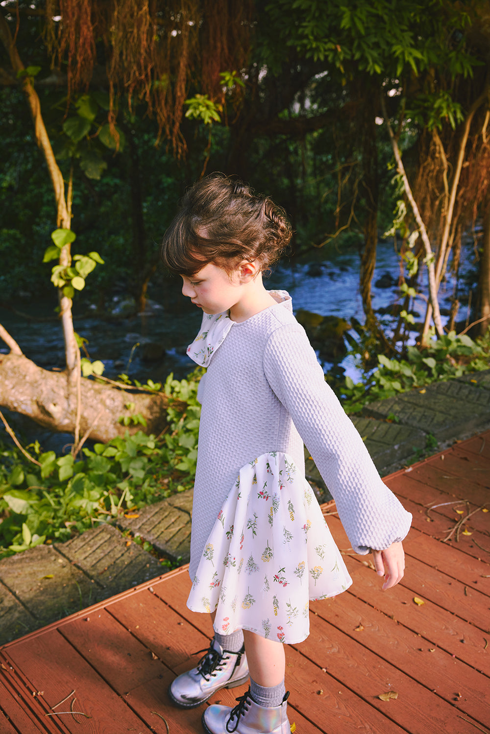 【予約商品】Mainコレクション:舞う花ロングスリーブワンピース