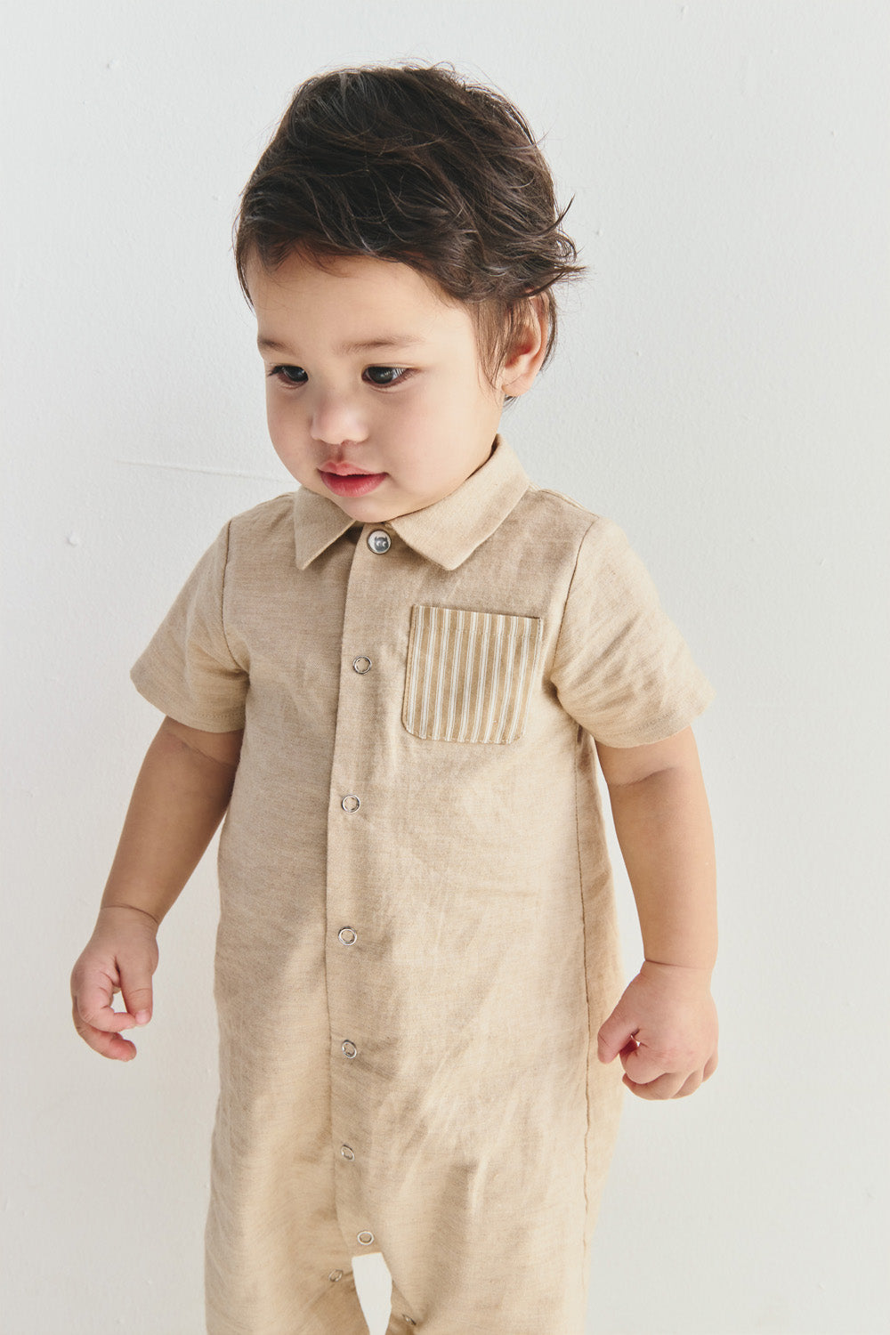 【予約商品】Main コレクション:Pure Form シャツベビーロンパース