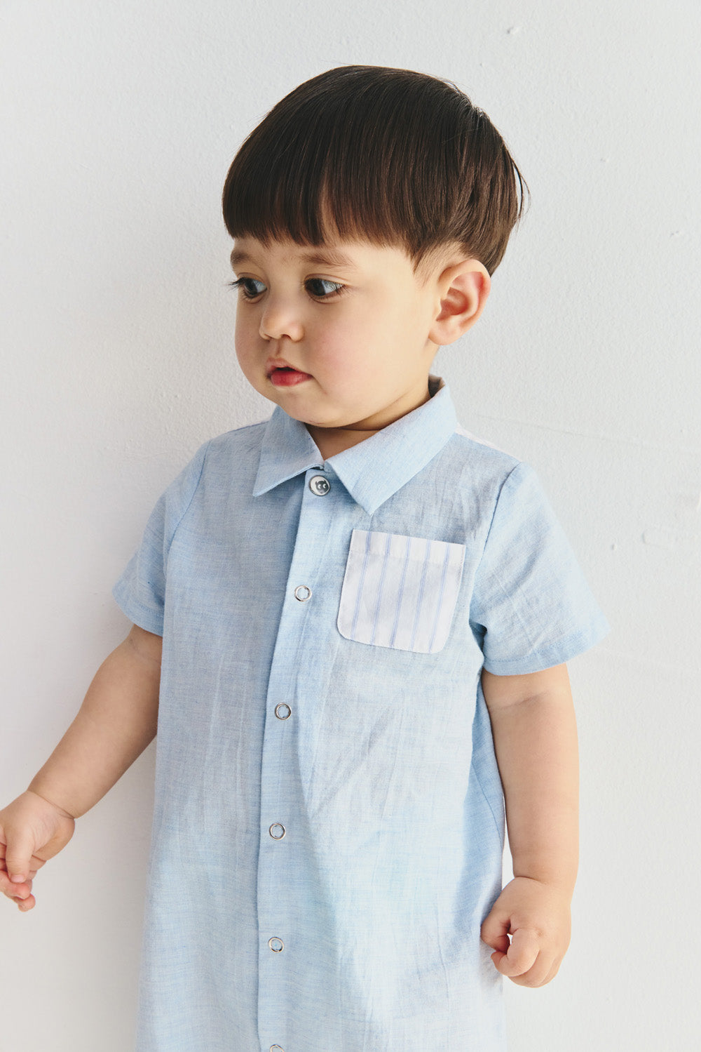【予約商品】Main コレクション:Pure Form シャツベビーロンパース