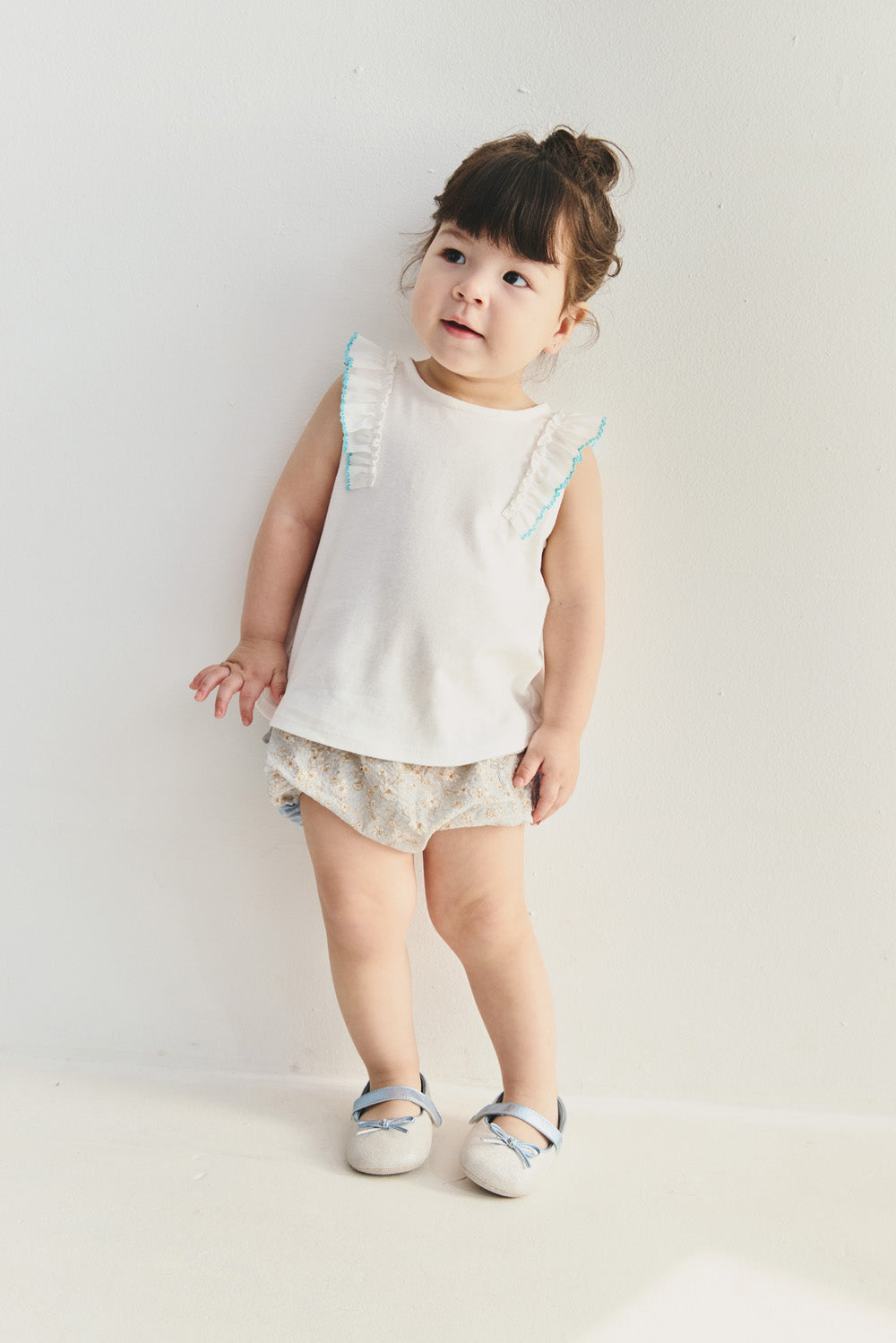 【予約商品】Main コレクション: Aurore フリルノースリーブトップス