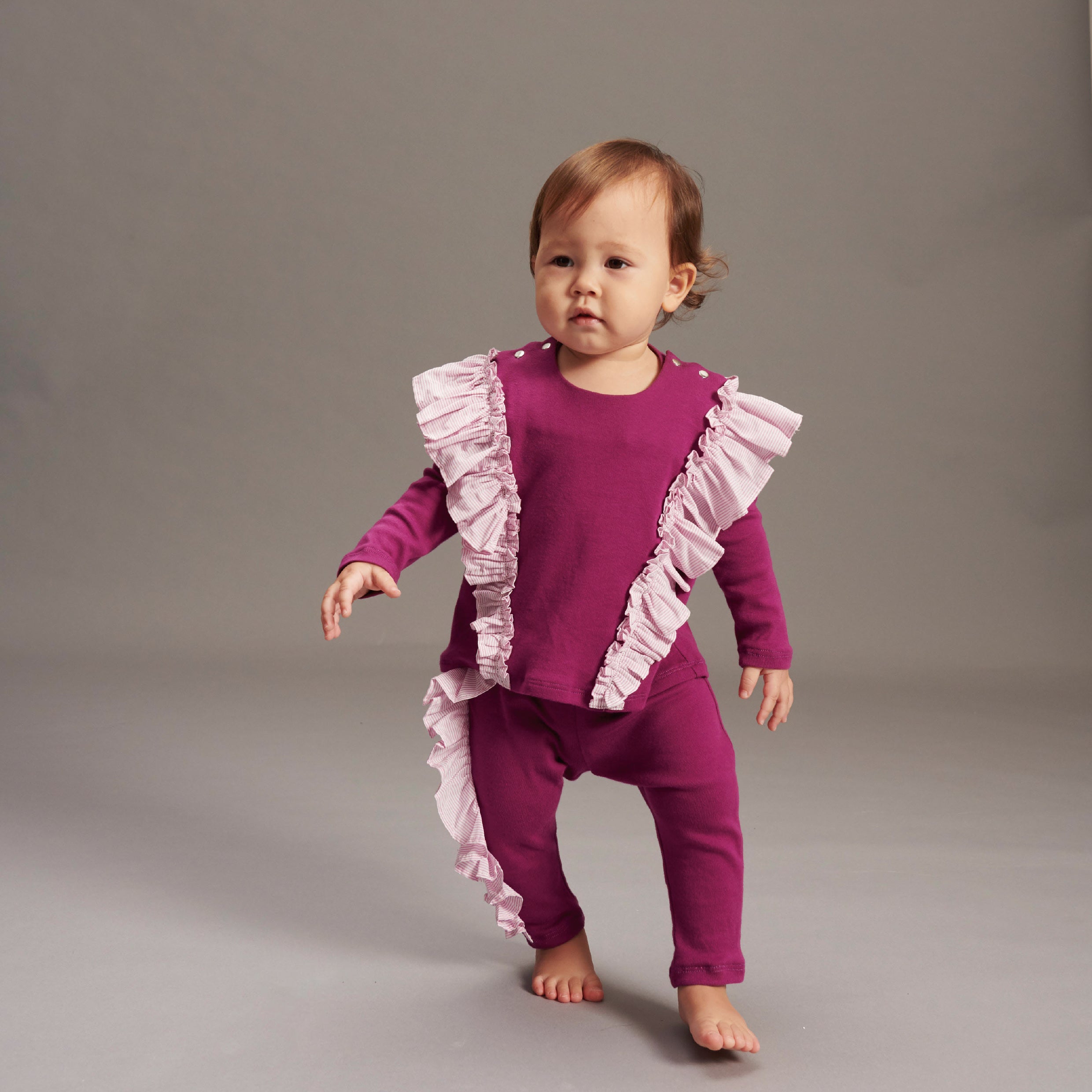 ひらひらちょうちょのフリルセットアップ