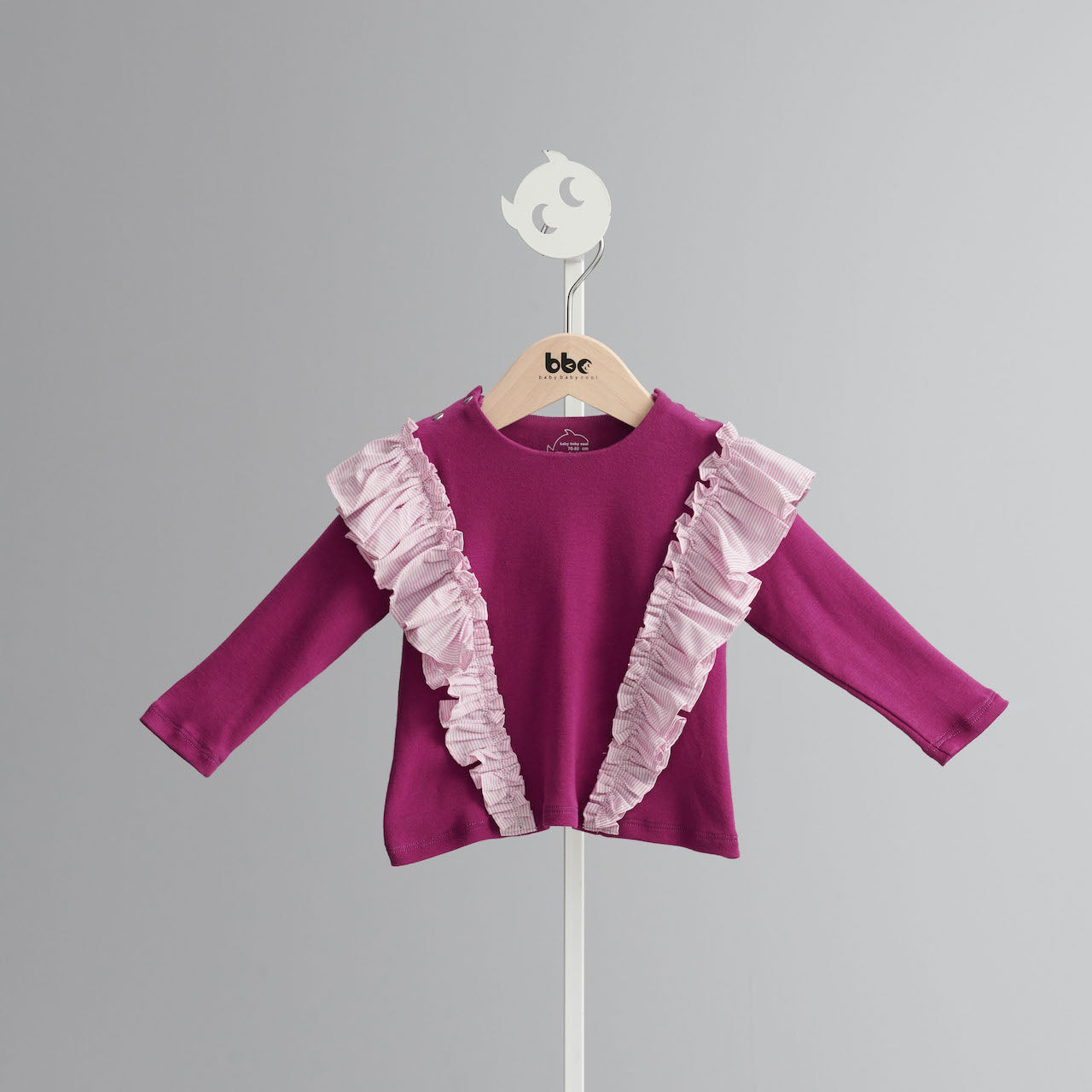 ひらひらちょうちょのフリルセットアップ