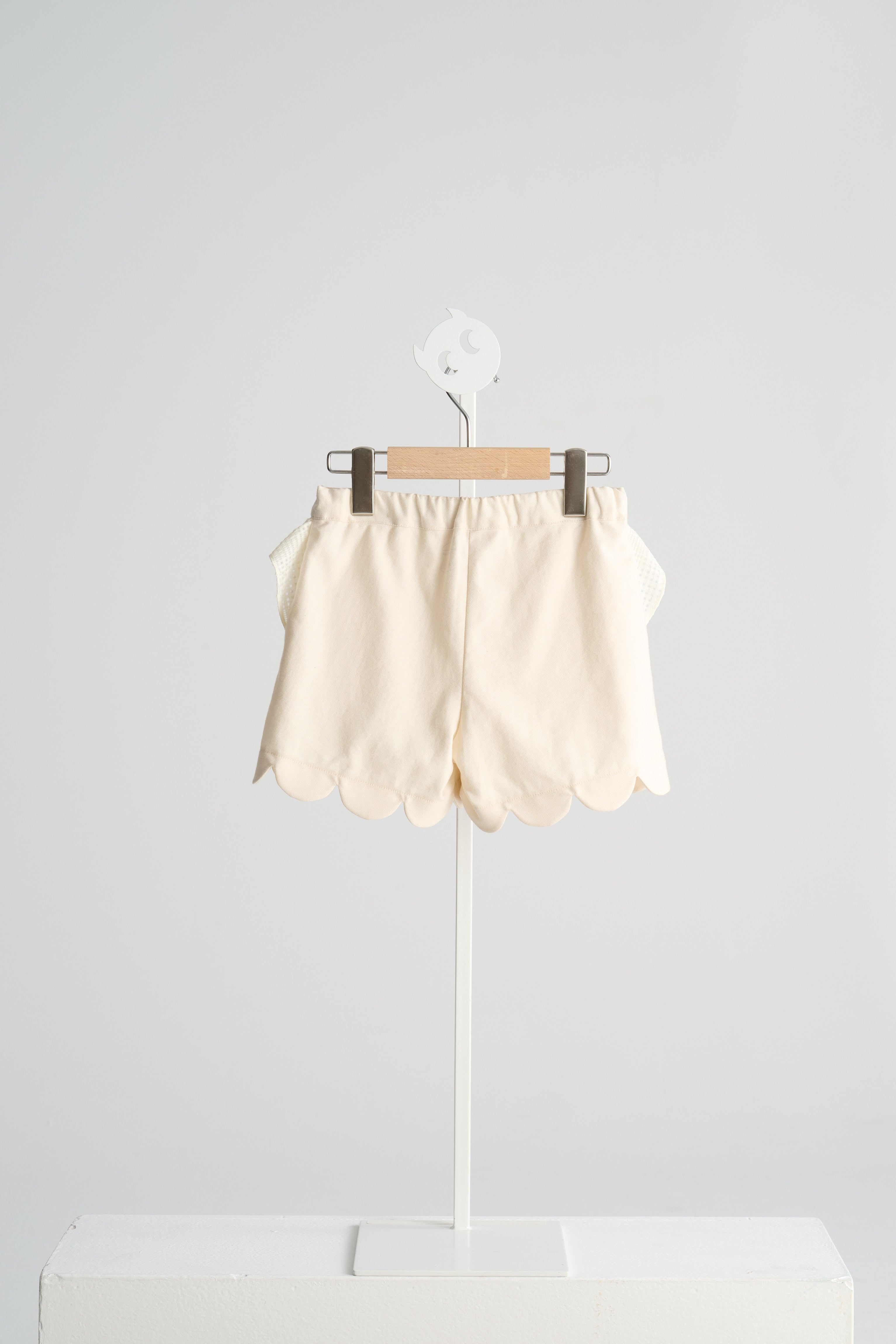 フリルフレアショートパンツ