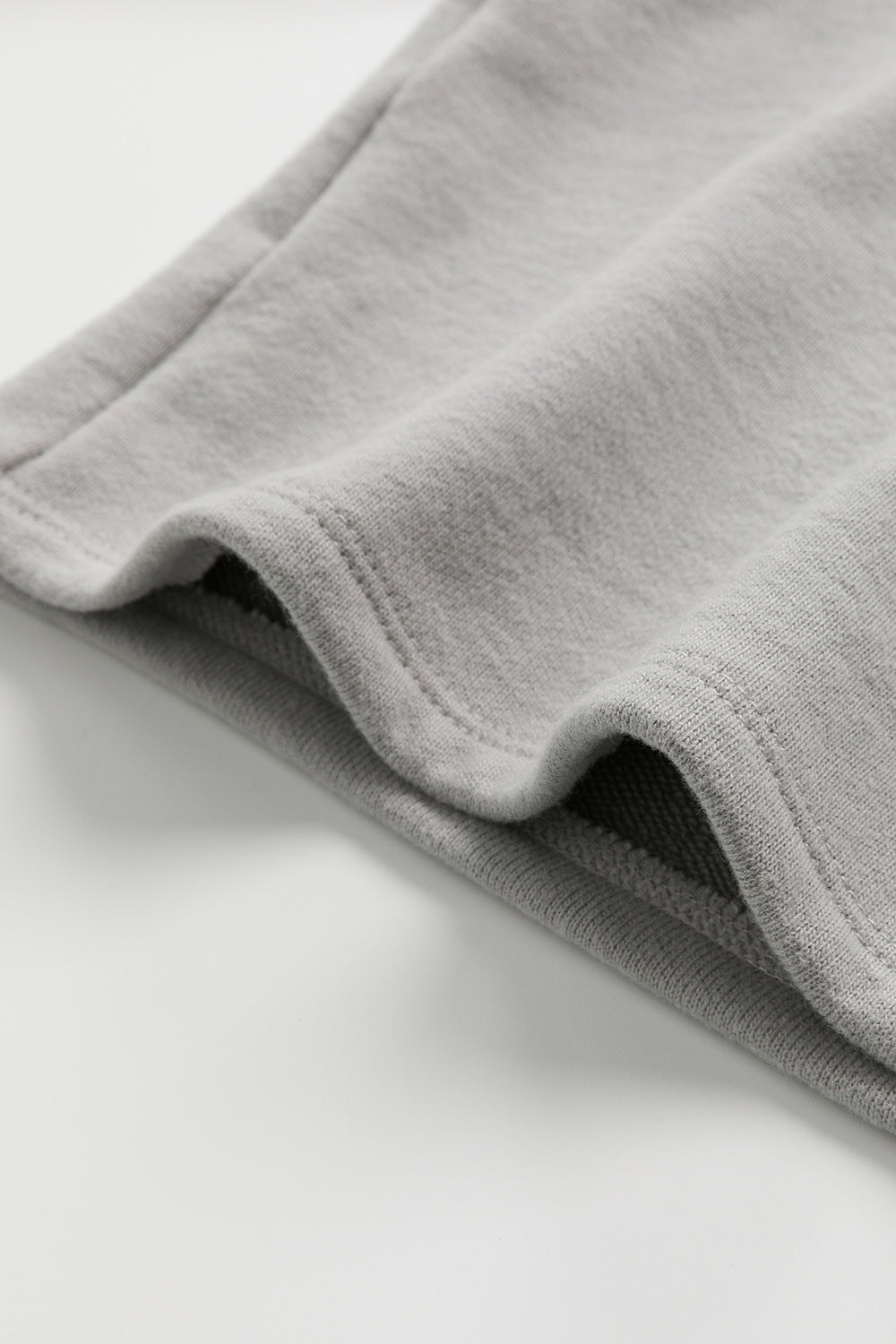 【予約商品】Mainコレクション:Warm Hug切替えフード付きトップス