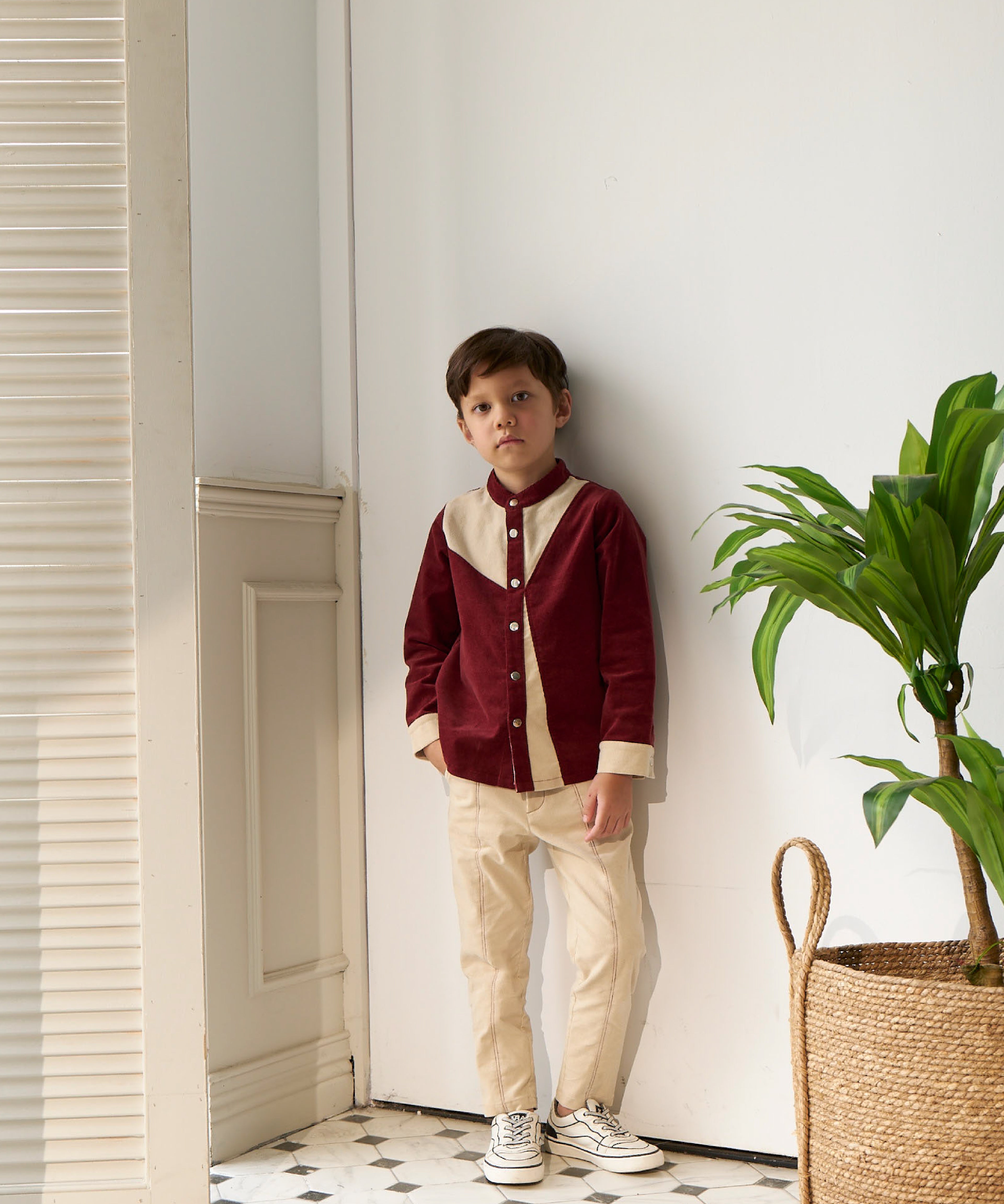 ガラスのピラミッドバイカラーシャツ