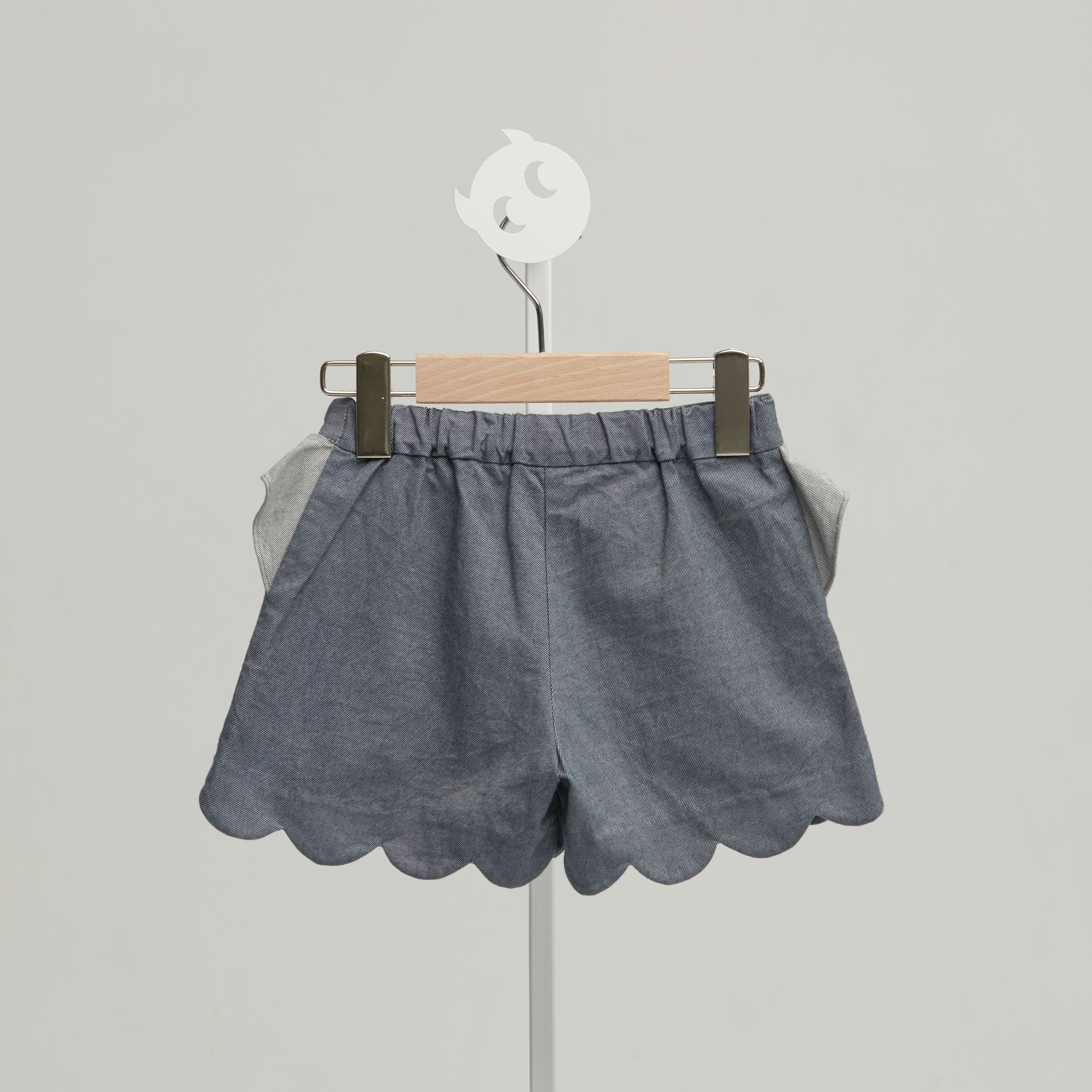 フリルフレアショートパンツ