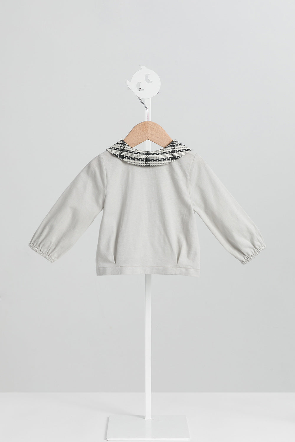 【予約商品】ちょうちょ襟スタンダードカーディガン