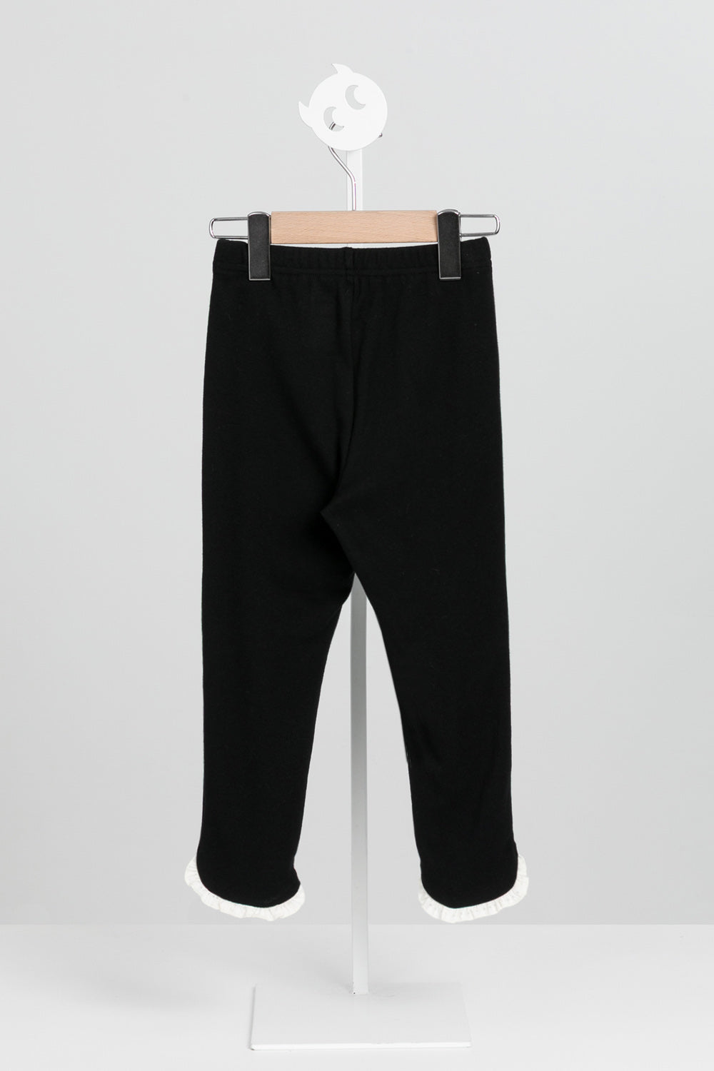 【予約商品】Main コレクション：Lily フリルレギンスパンツ