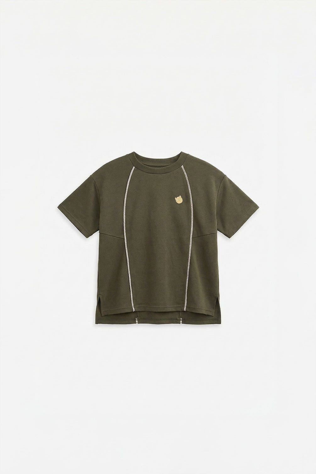 【予約商品】Main コレクション：Clean Cut ラインデザインロゴTシャツ