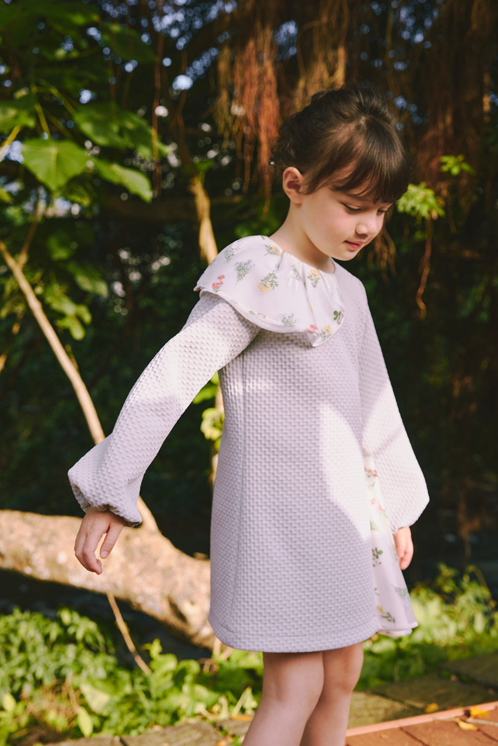 【予約商品】Mainコレクション：舞う花ロングスリーブワンピース