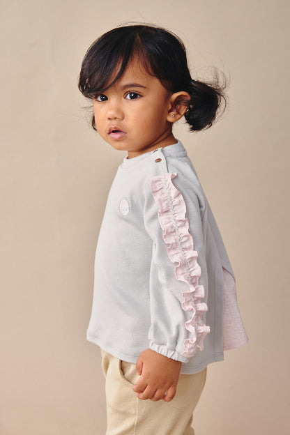 【予約商品】Mainコレクション：Frill Whisperトップス