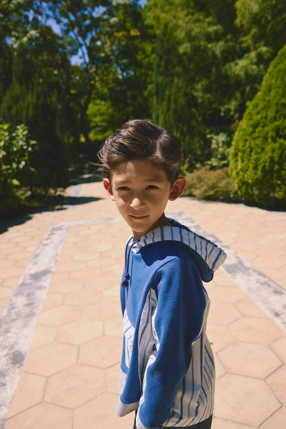 【予約商品】Mainコレクション：Sprout切替えパーカー