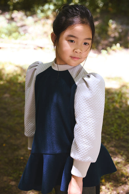 【予約商品】Luxuryコレクション：アシンメトリーウールロング丈トップス