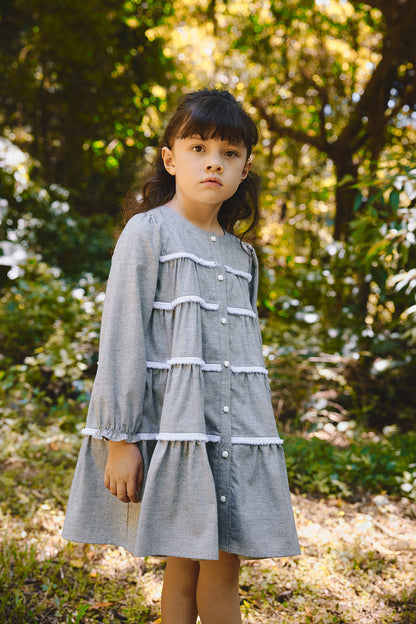 【予約商品】Mainコレクション：Tiny Twirl ティアードワンピース