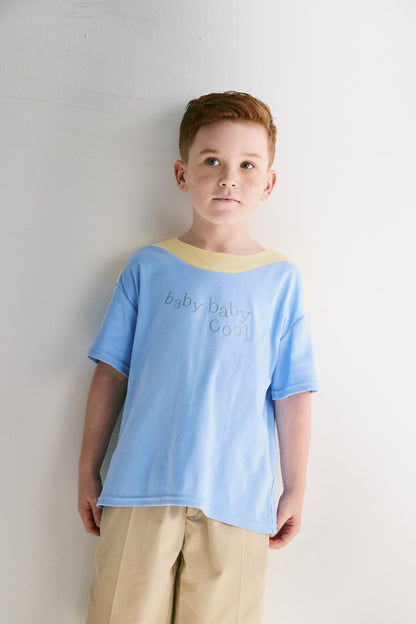 【予約商品】Main コレクション Modern ロゴ刺繍切替デザインTシャツ