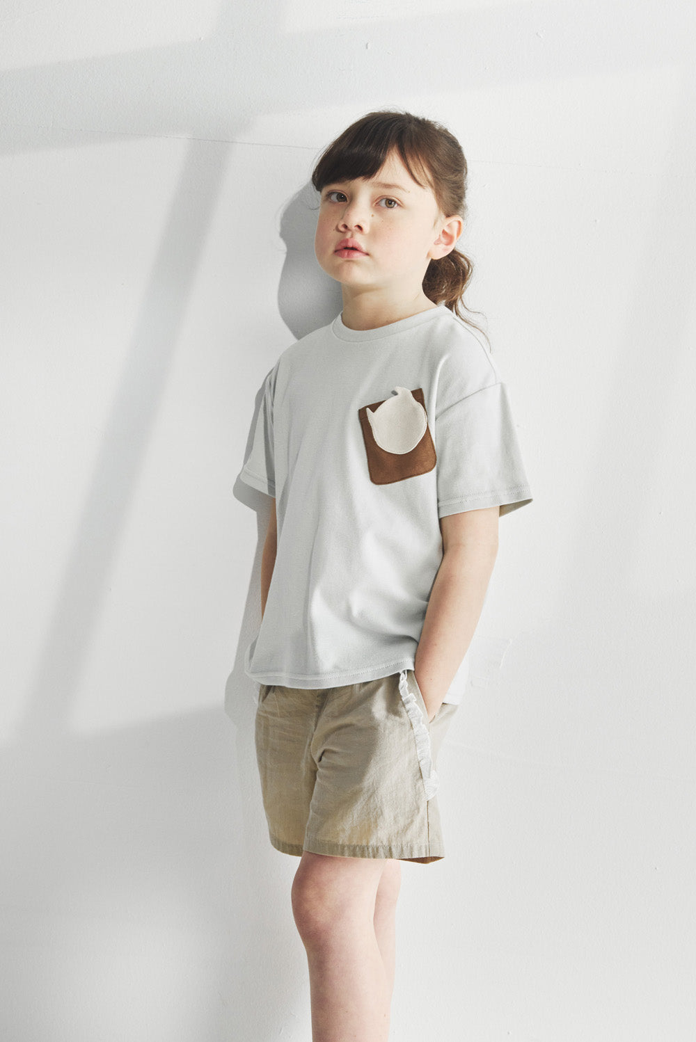 【予約商品】Main コレクション：Weekend ポケット付きTシャツ