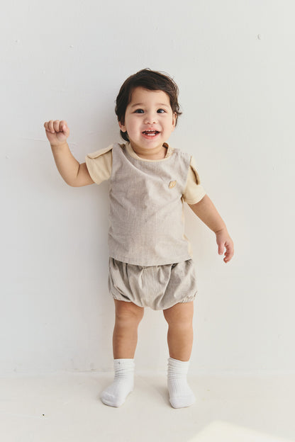 【予約商品】Main コレクション：Everyday 子犬の耳付きTシャツ