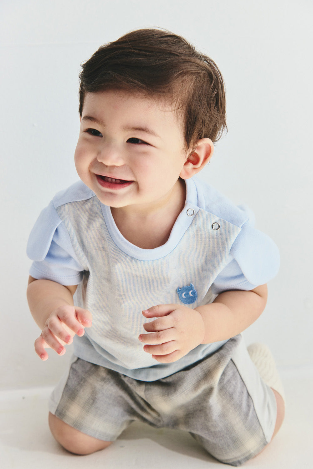 【予約商品】Main コレクション：Everyday 子犬の耳付きTシャツ
