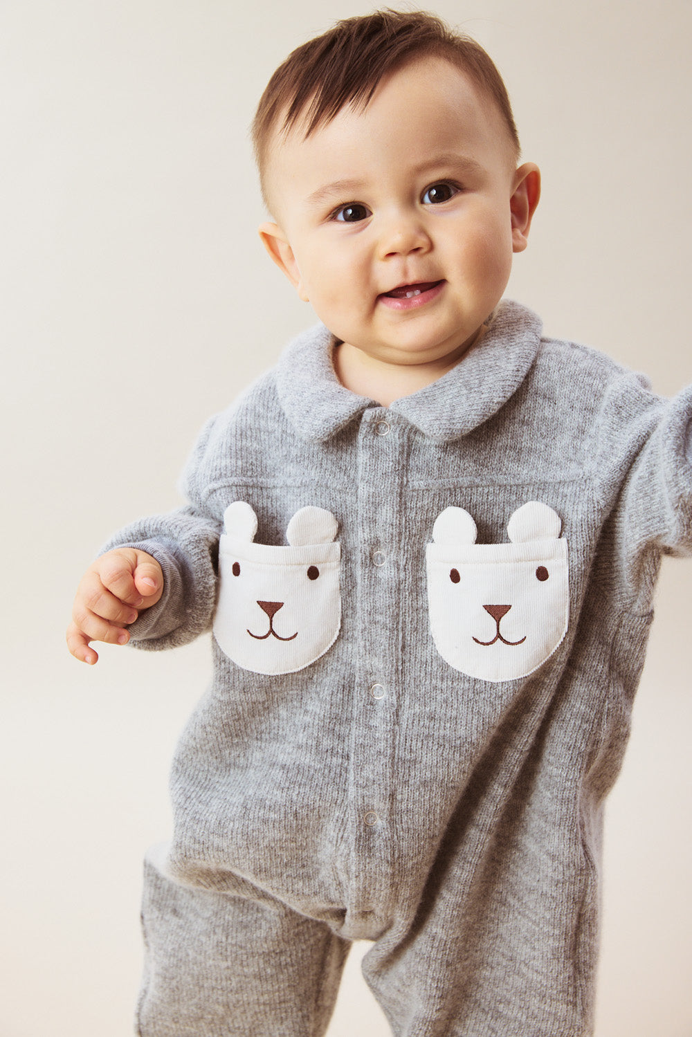 【予約商品】Luxuryコレクション：Woodland Bear ウールライクテクスチャー クマポケット長袖カバーオール