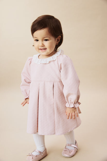 【予約商品】Luxuryコレクション：Rosalie リボン柄ジャカード フリルカラー ボックスプリーツ ドレスロンパース