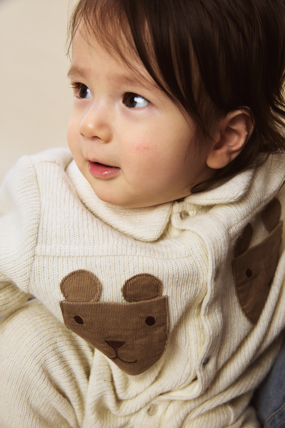 【予約商品】Luxuryコレクション：Woodland Bear ウールライクテクスチャー クマポケット長袖カバーオール