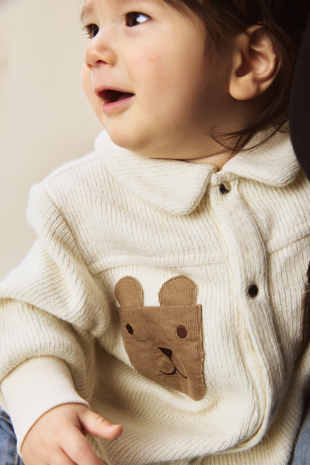 【予約商品】Luxuryコレクション：Woodland Bear ウールライクテクスチャー クマポケット長袖カバーオール