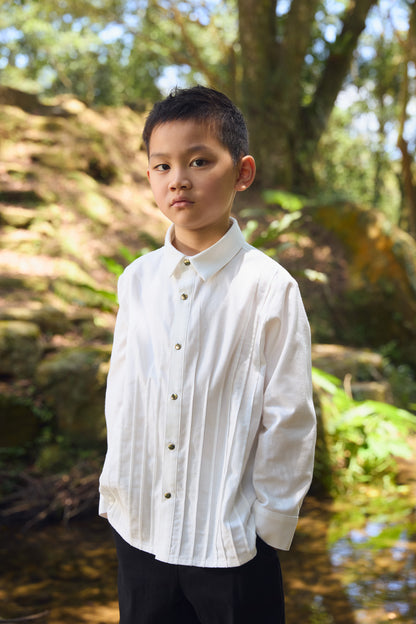 【予約商品】Mainコレクション：Little Poet ピンタック オーガニックコットン長袖シャツ