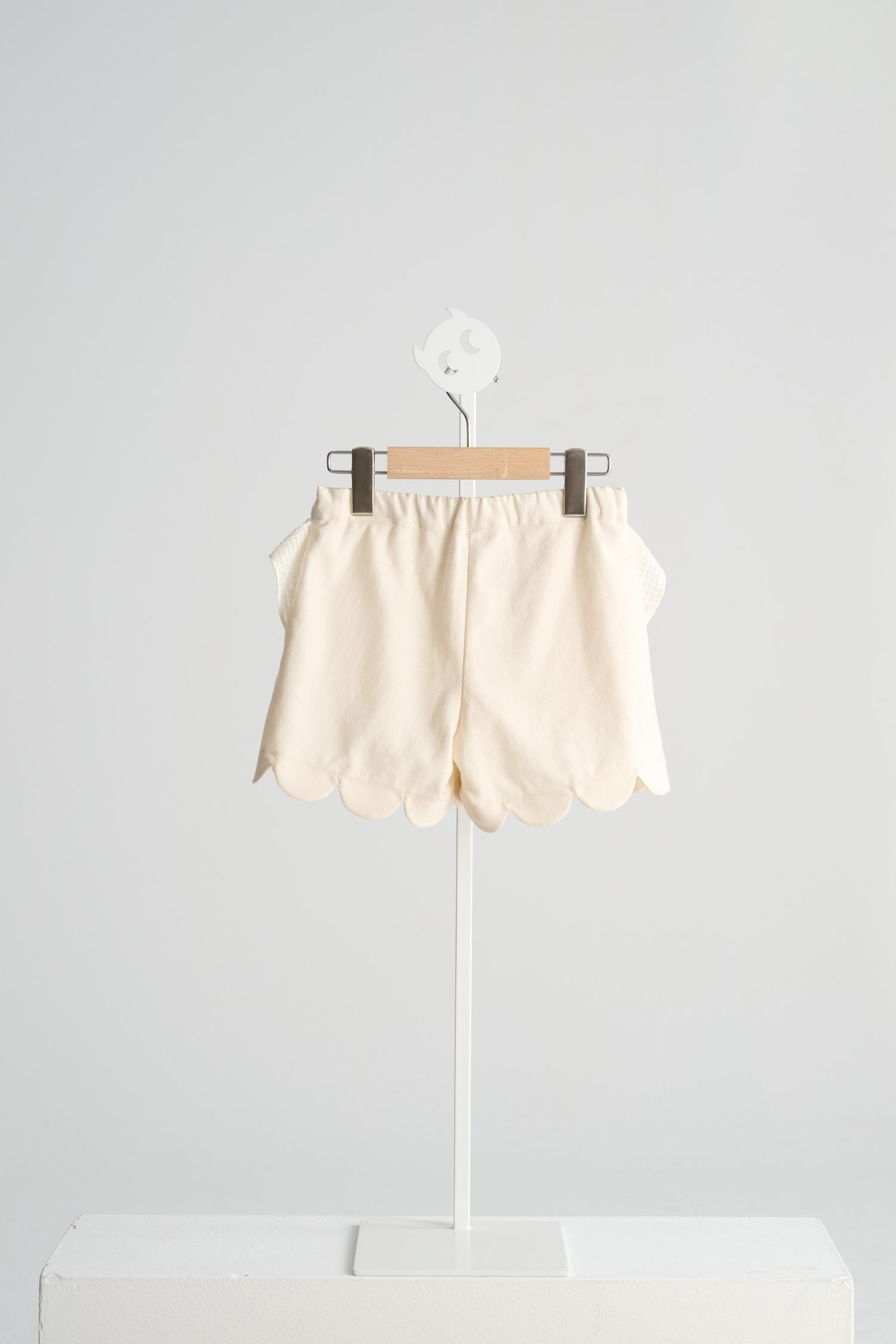 フリルフレアショートパンツ