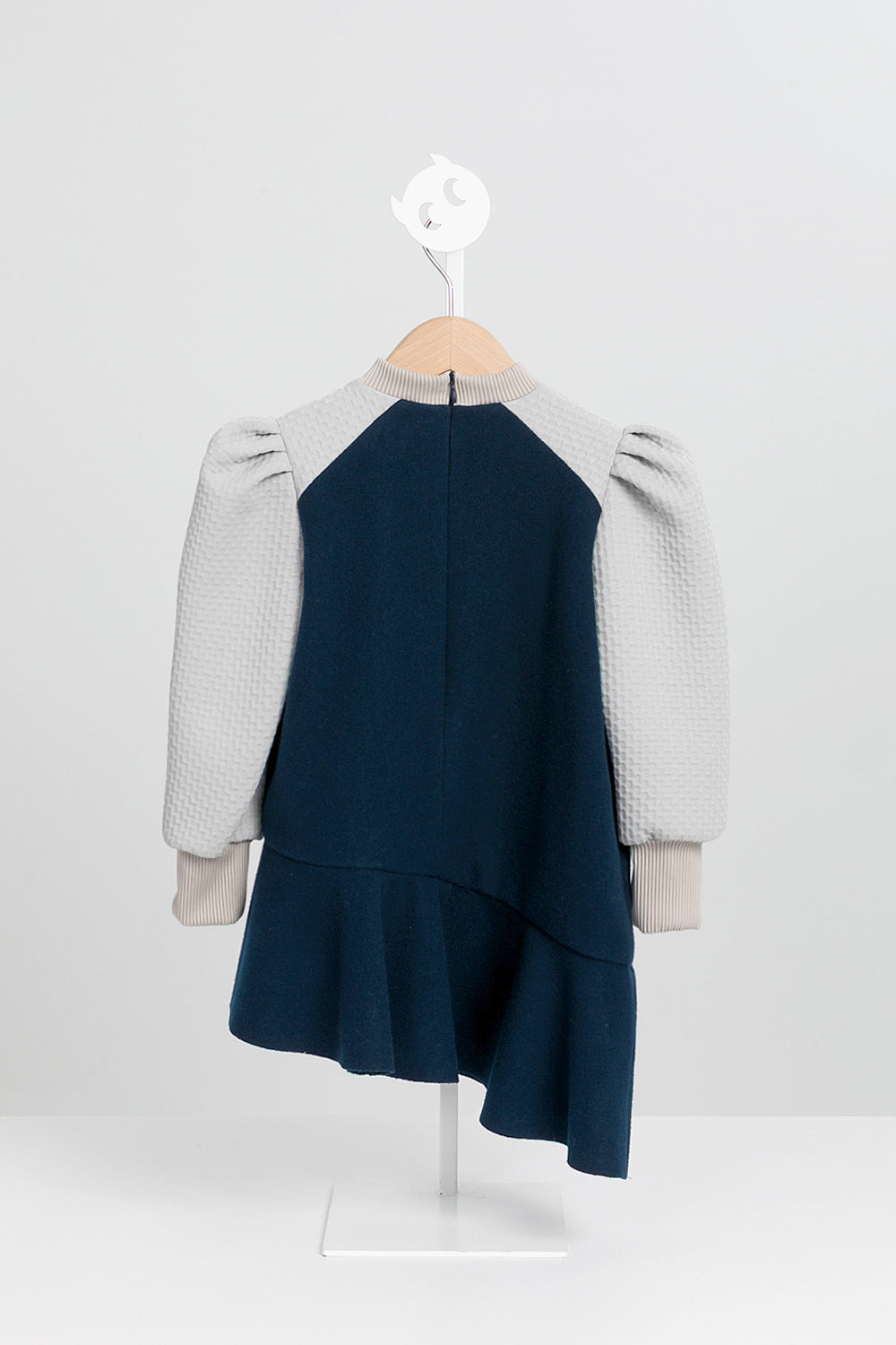 【予約商品】Luxuryコレクション：アシンメトリーウールロング丈トップス