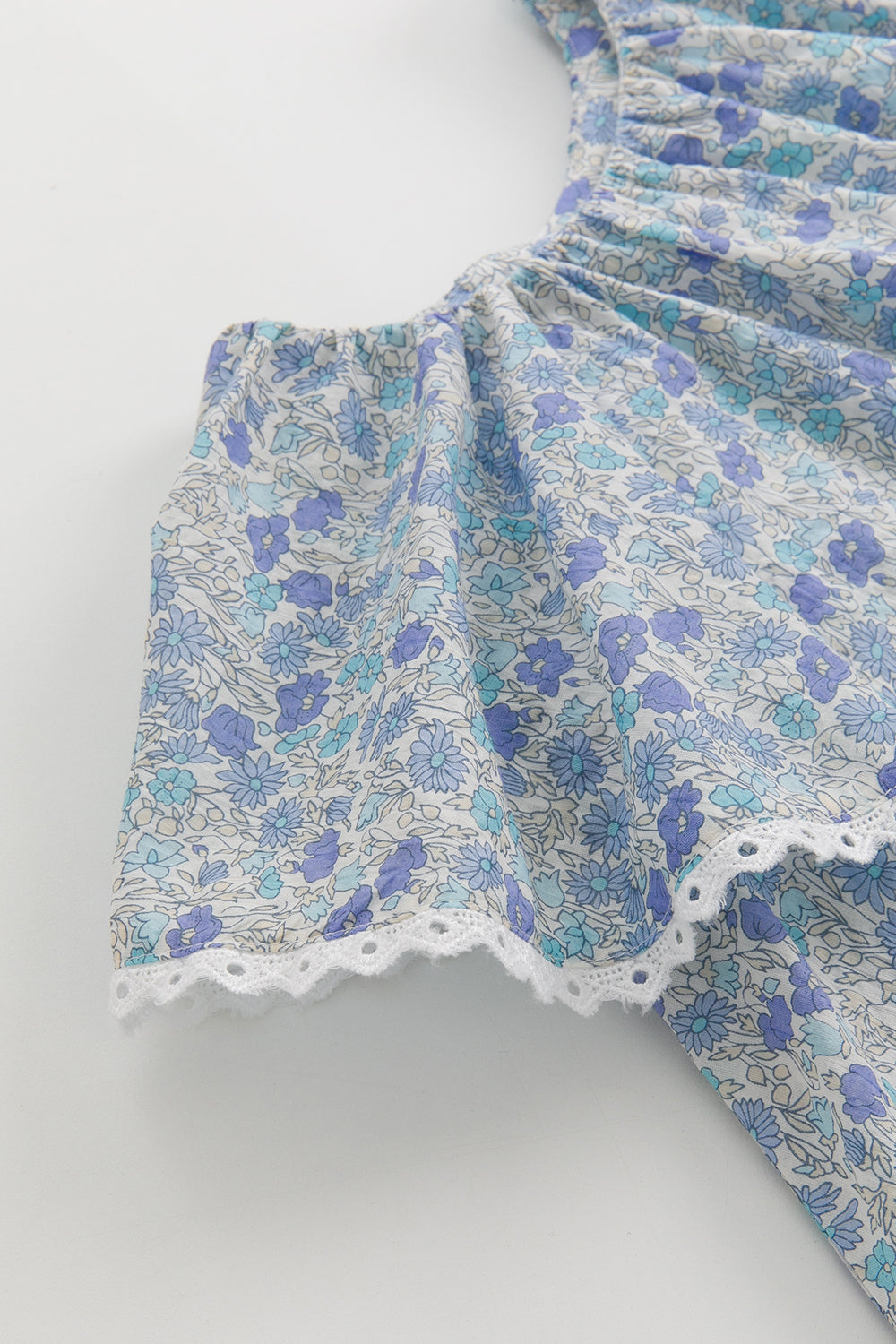 【予約商品】Luxury コレクション：Warm Garden フラワープリントサーキュラートップス