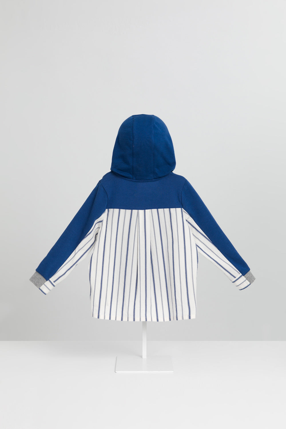 【予約商品】Mainコレクション：Sprout切替えパーカー