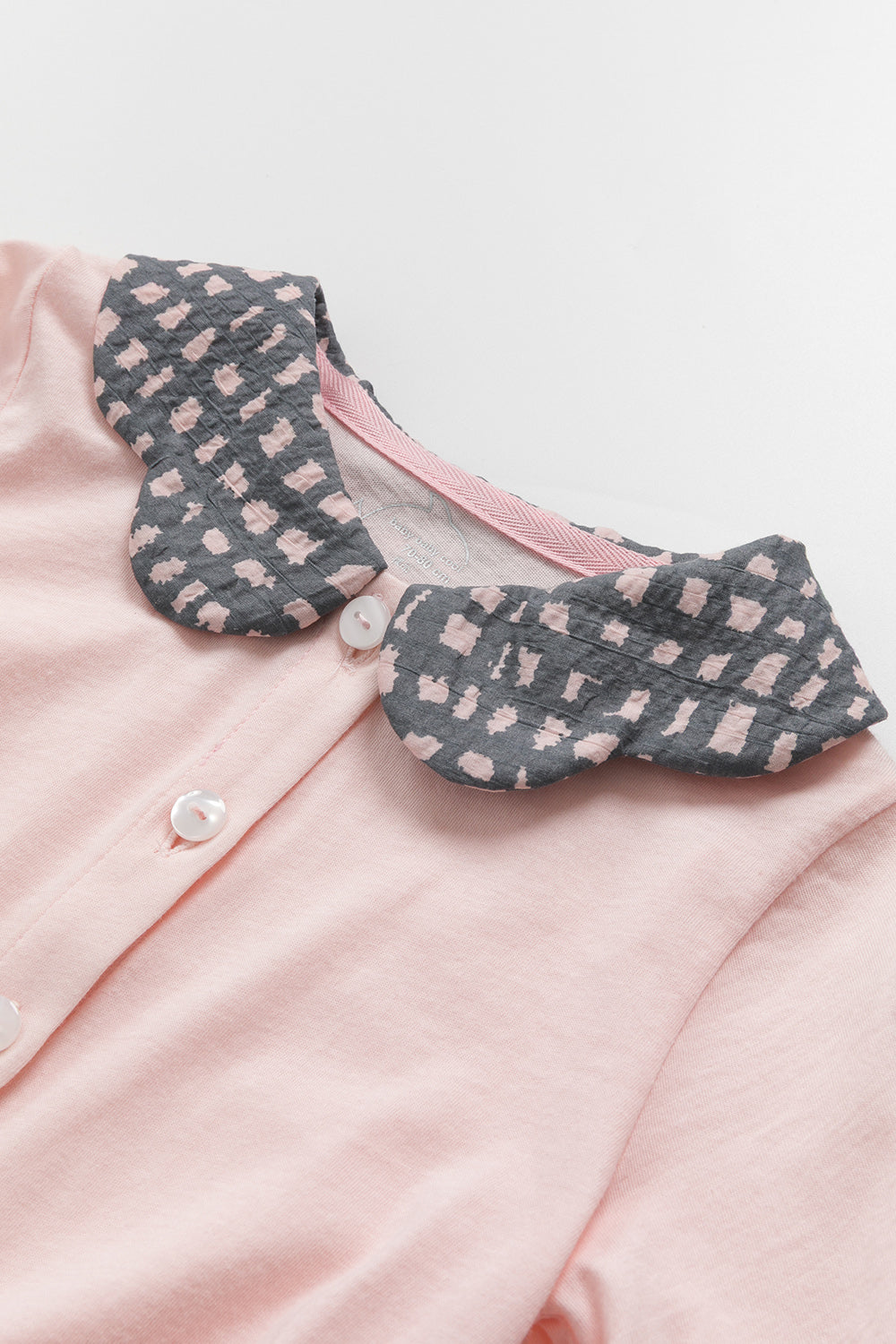 【予約商品】ちょうちょ襟スタンダードカーディガン