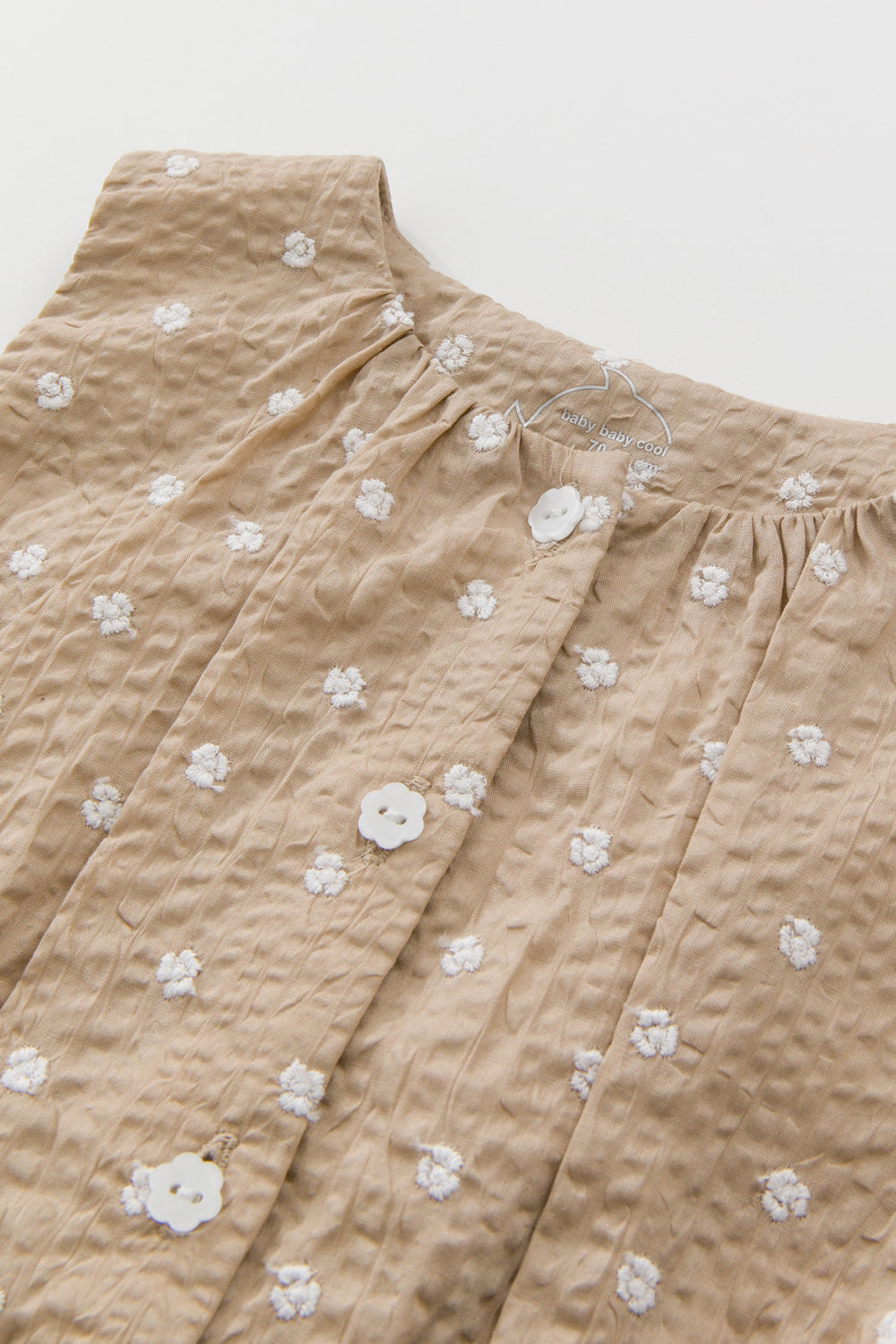 Luxuryコレクション：Meadowフラワー刺繍トップス
